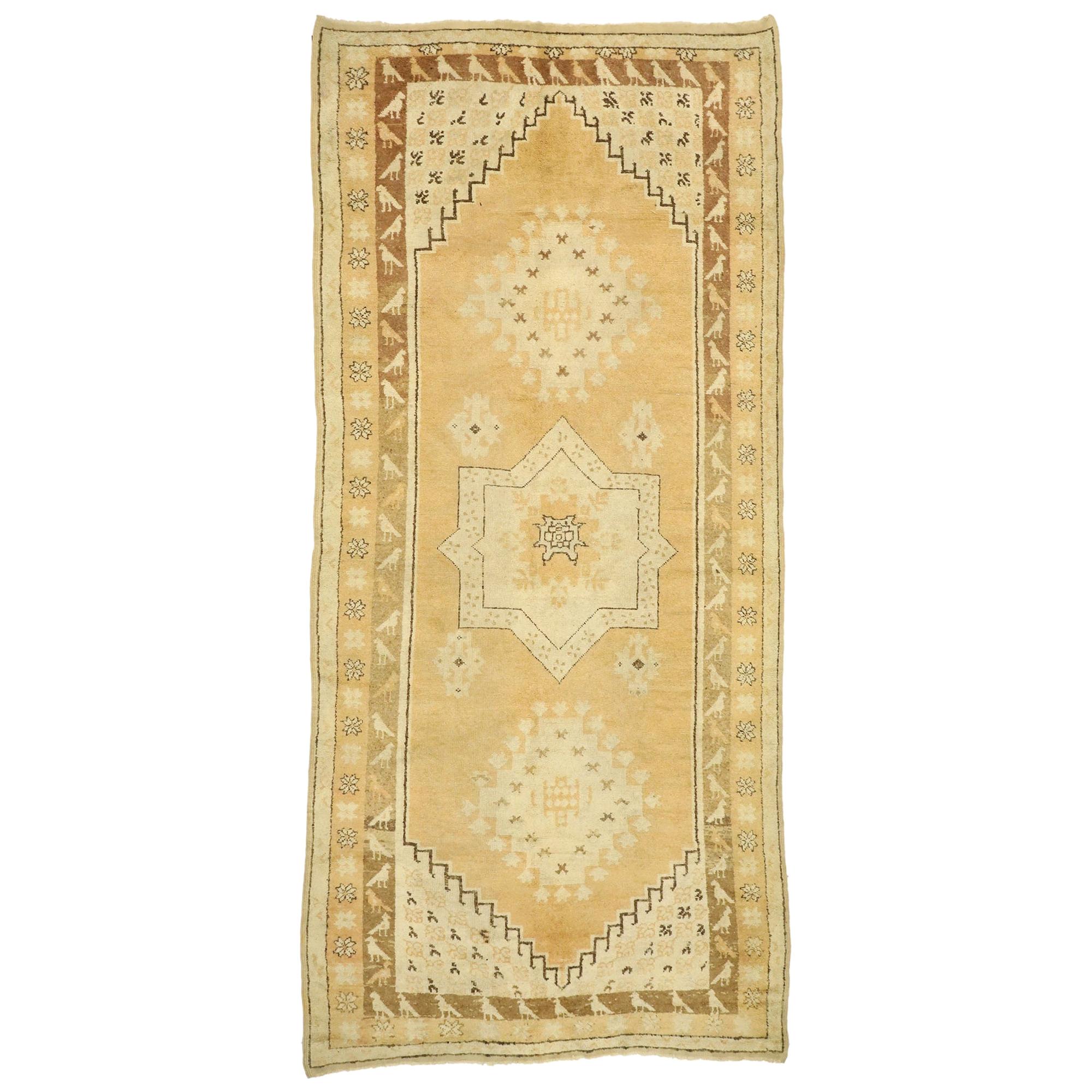 Vintage Berber Moroccan Rug with Organic Modern Style and Hygge Vibes For Sale