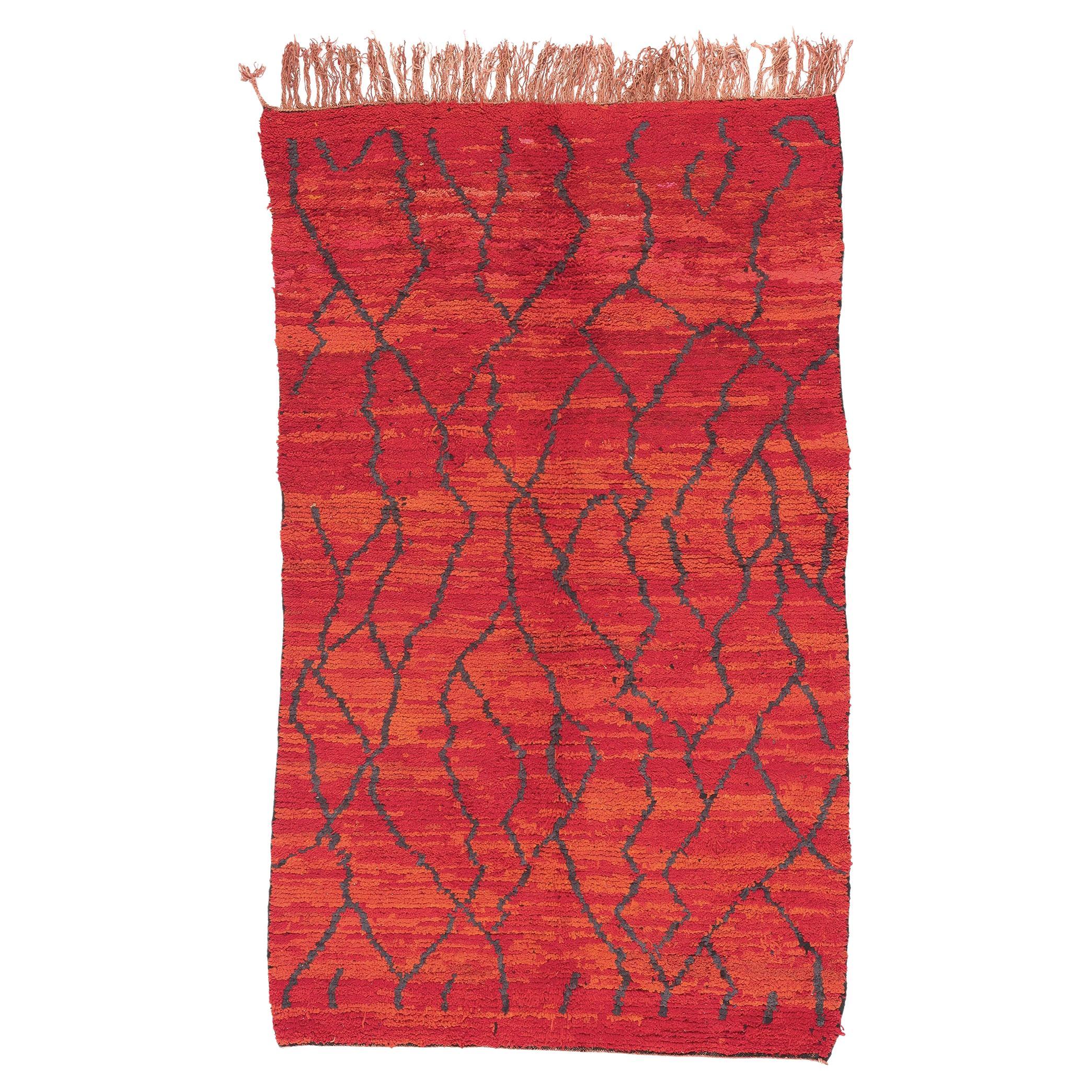 Marokkanischer roter Talsint-Teppich im Vintage-Stil, abstrakter Expressionismus trifft Maximalismus