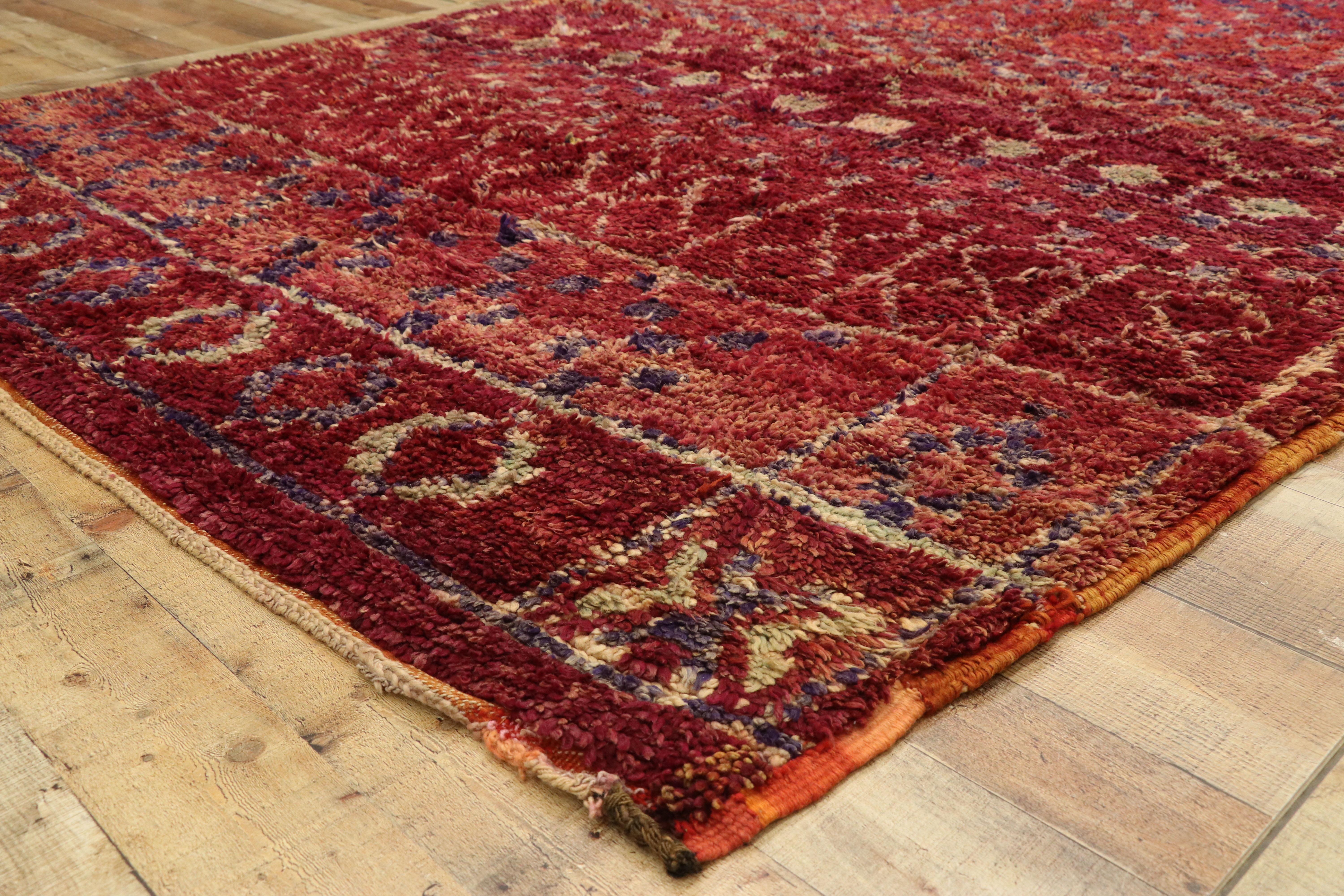 Vintage Berber Moroccan Rug with Postmodern Boho Chic and Memphis Style In Good Condition For Sale In Dallas, TX