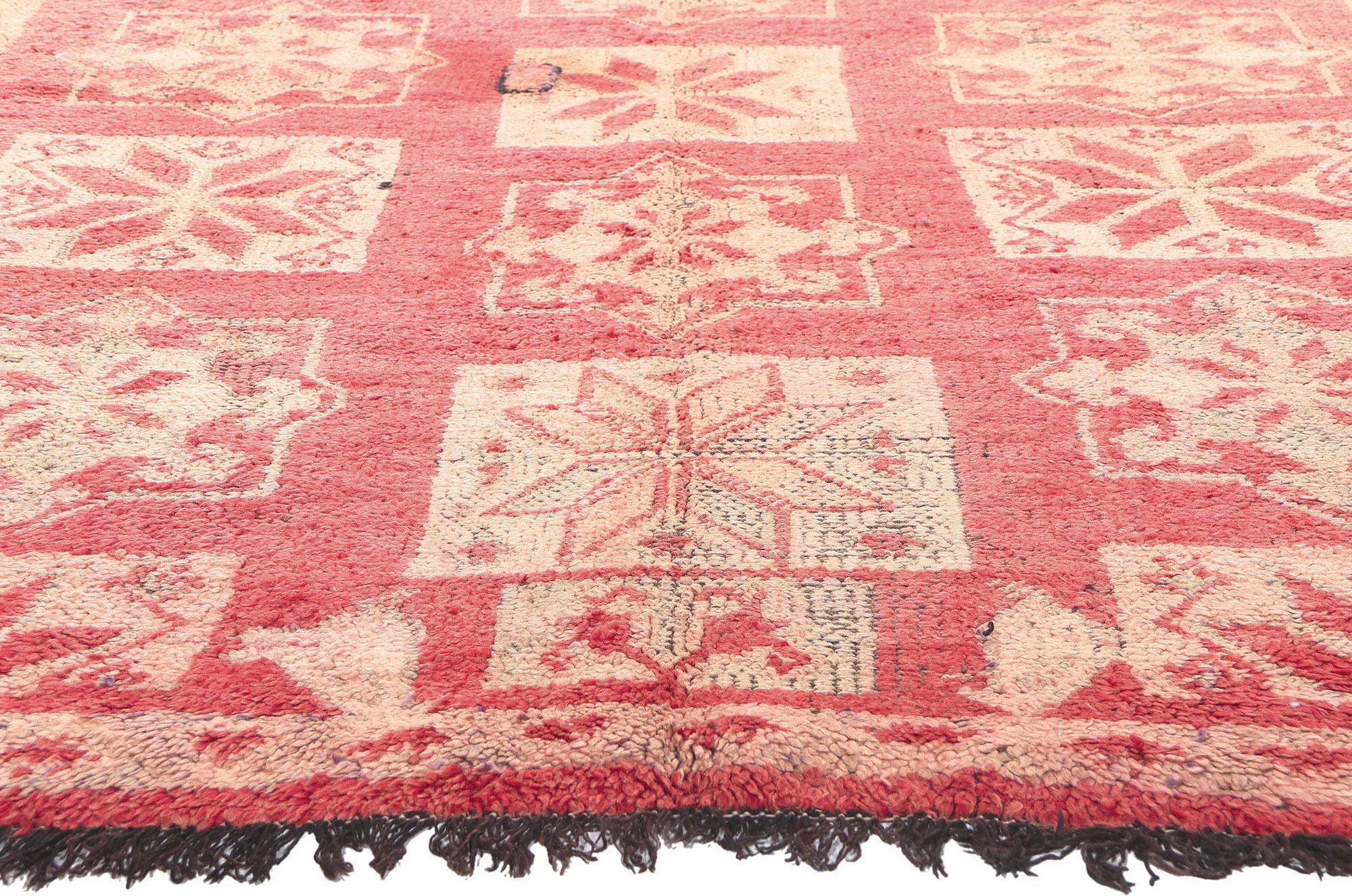 Vintage Boujad Marokkanischer Teppich (Handgeknüpft) im Angebot