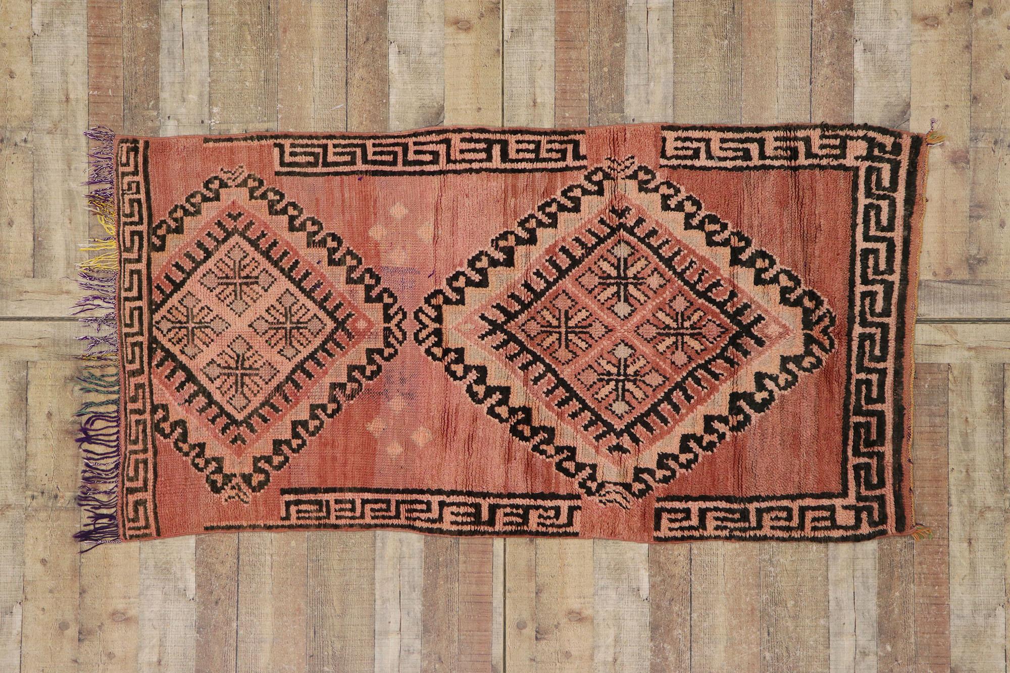 Vintage Berber Moroccan Rug with Tribal Style For Sale 2