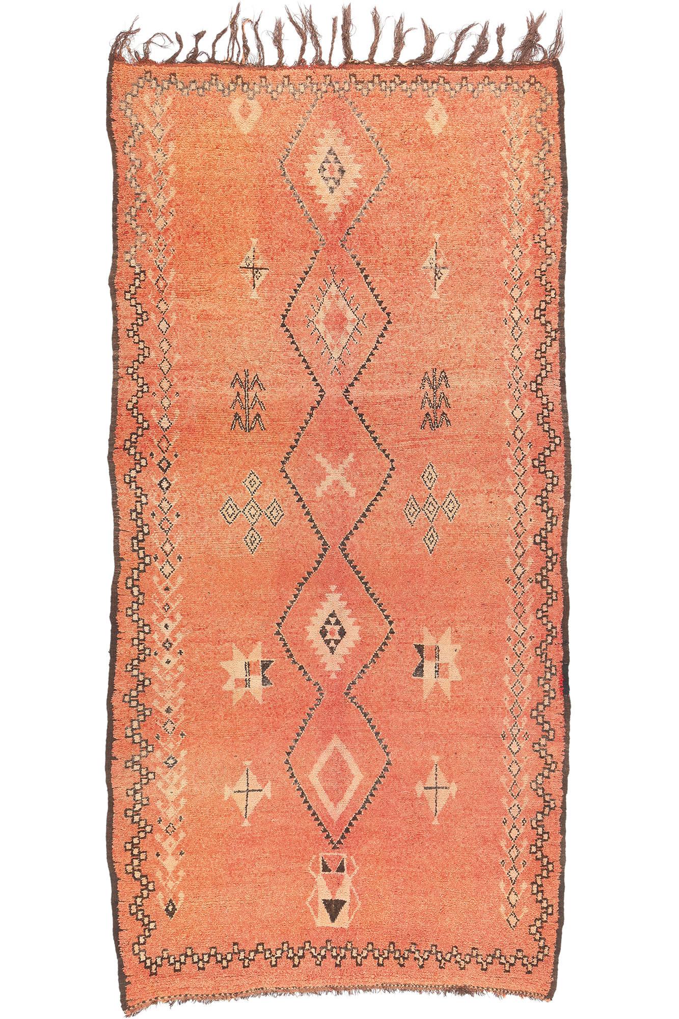 Marokkanischer Taznakht-Teppich im Vintage-Stil, Südwest-Wüstenstil, Stammeskunst auf Stammeskunst trifft