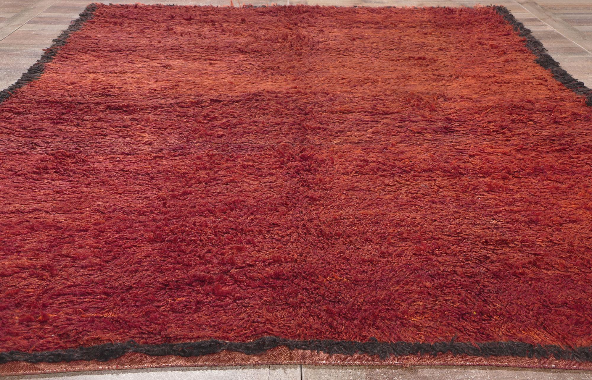 Vintage Red Beni Mrirt Moroccan Rug, Cozy Nomad Meets Abstract Expressionism For Sale 1