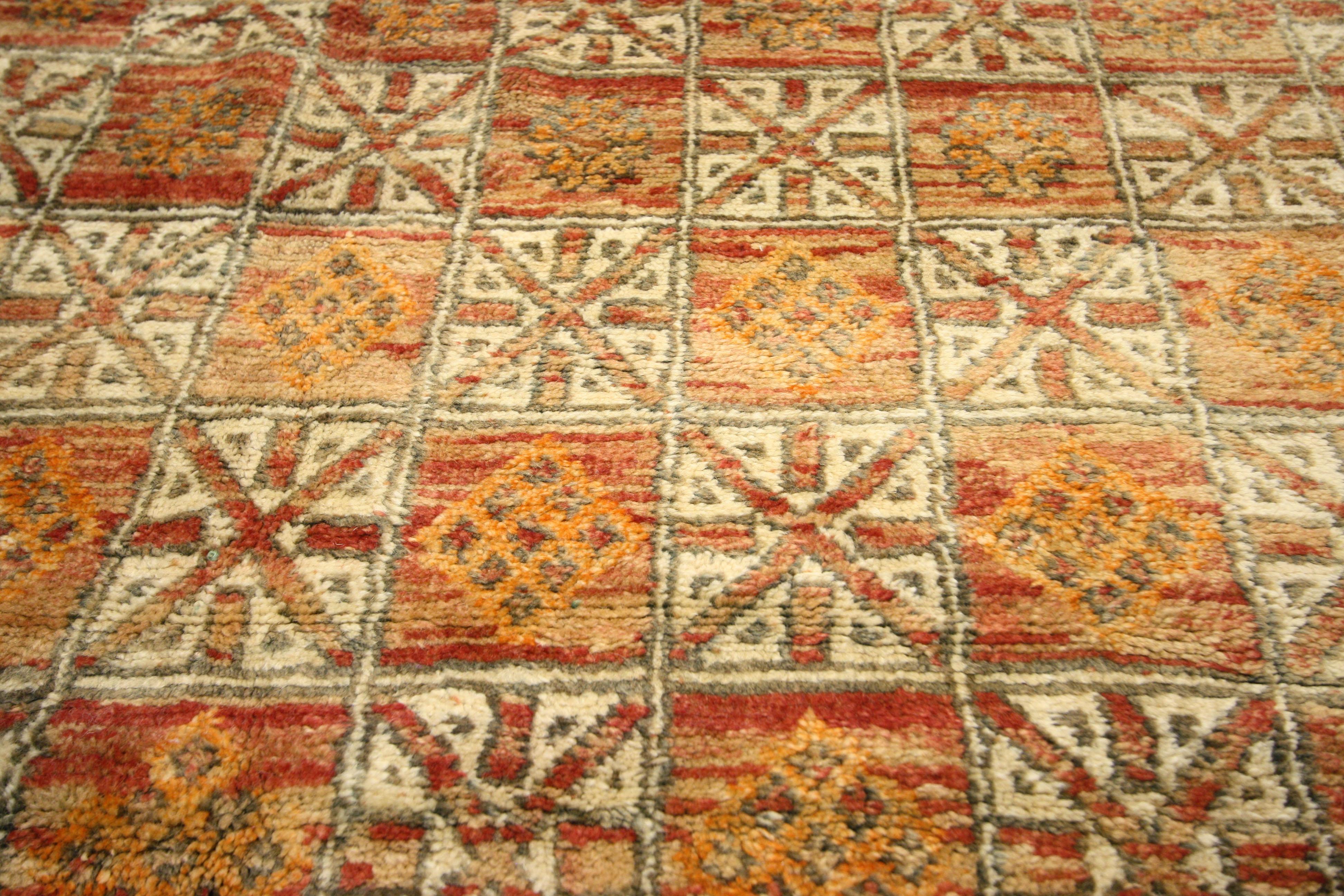 Vintage Beni MGuild Marokkanischer Teppich im Zustand „Gut“ im Angebot in Dallas, TX