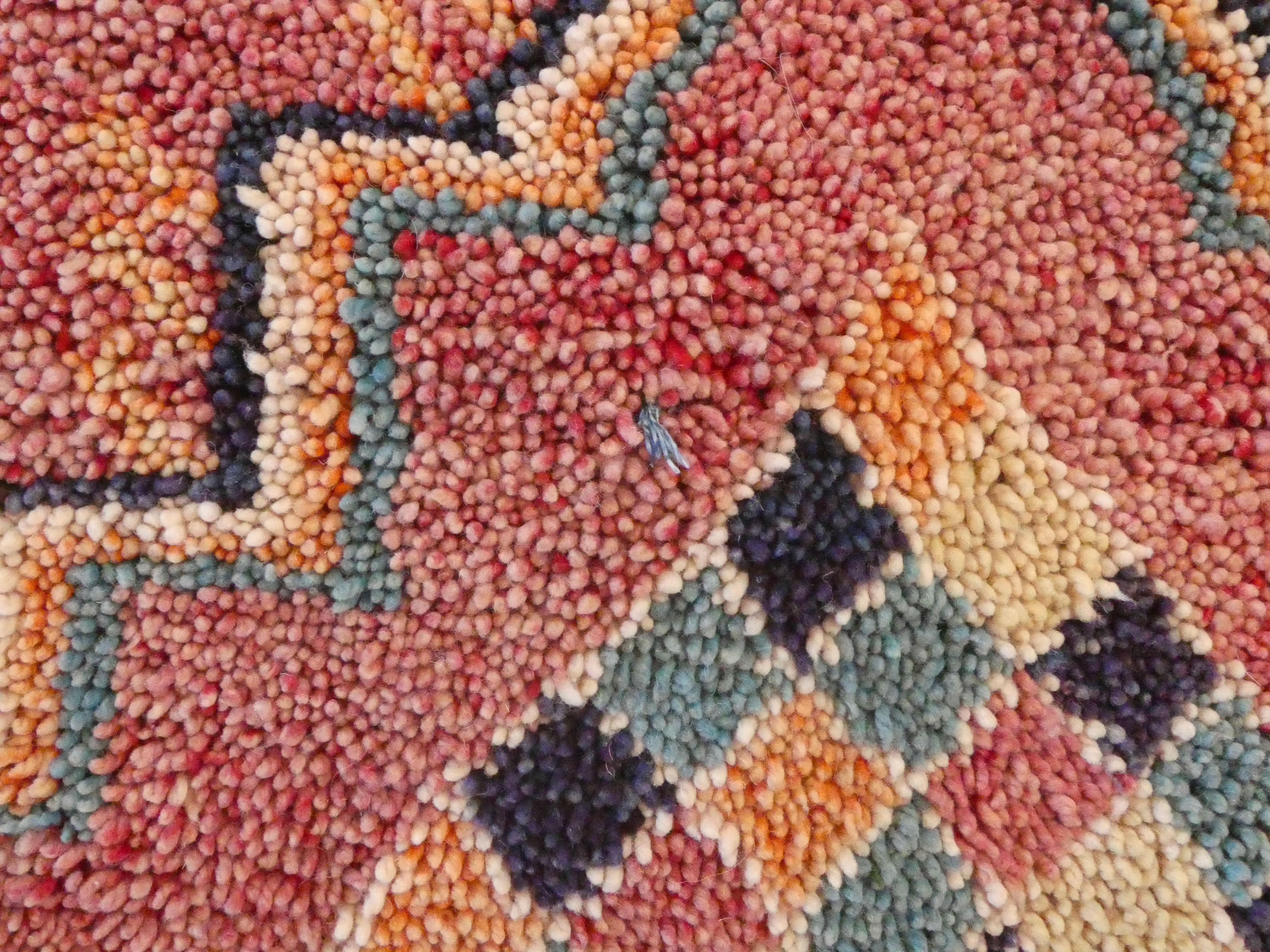 Tessuto a mano Cuscino da terra Pouf marocchino vintage in lana in vendita