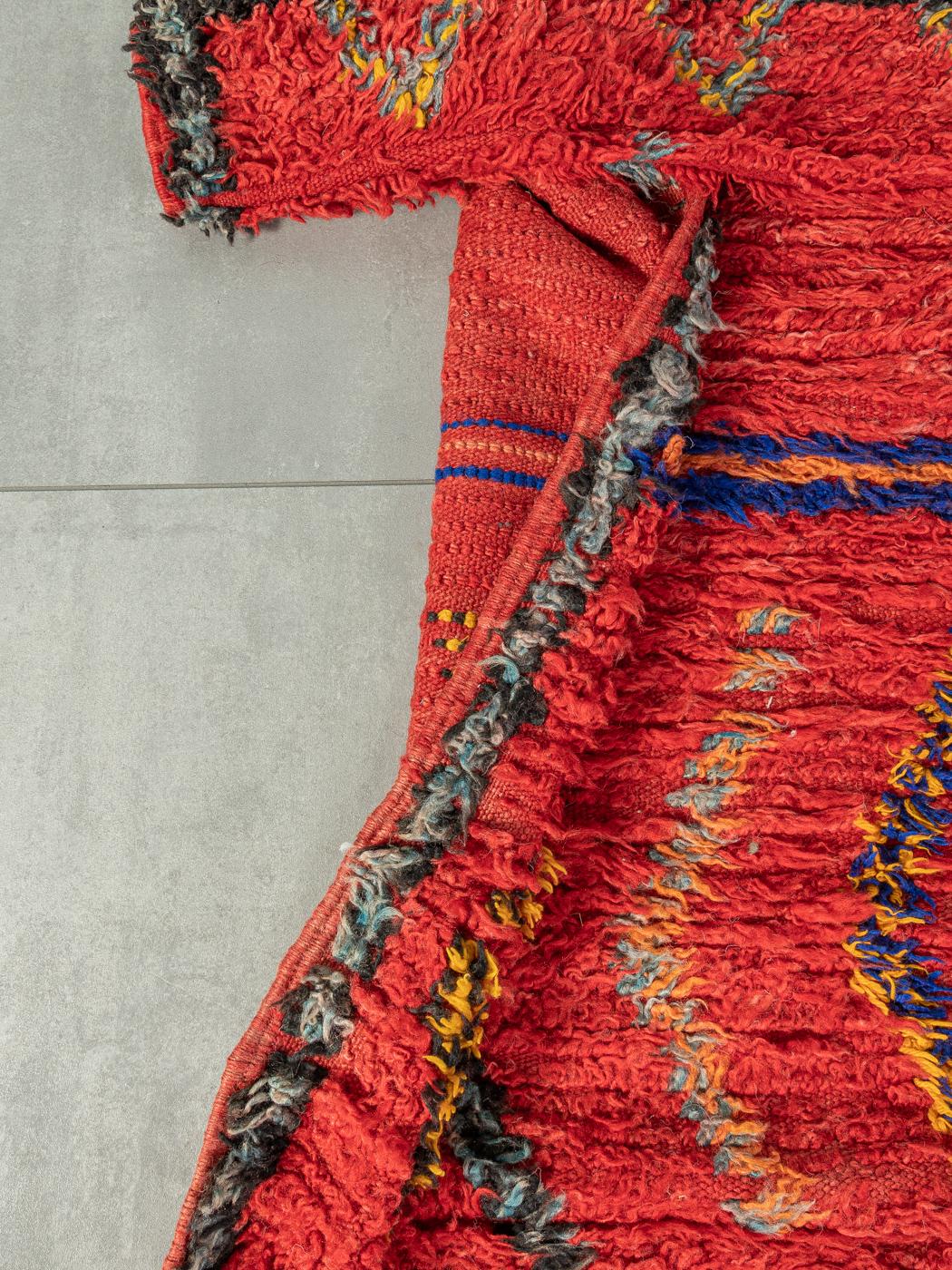 Vintage Berber Rug Boujad 100% Wool Handmade Moroccan For Sale 1
