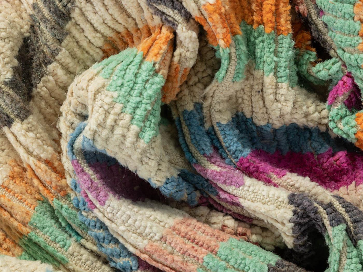 Fin du 20e siècle Tapis de couloir berbère vintage 100 % laine fait main en vente