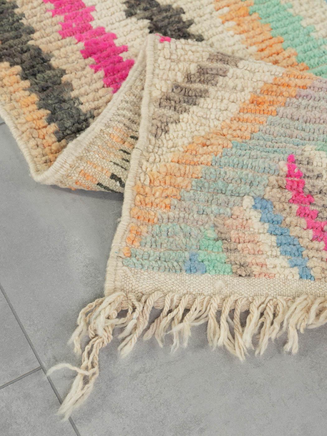 Vintage Berber Rug Runner 100% Wool Handmade For Sale 3