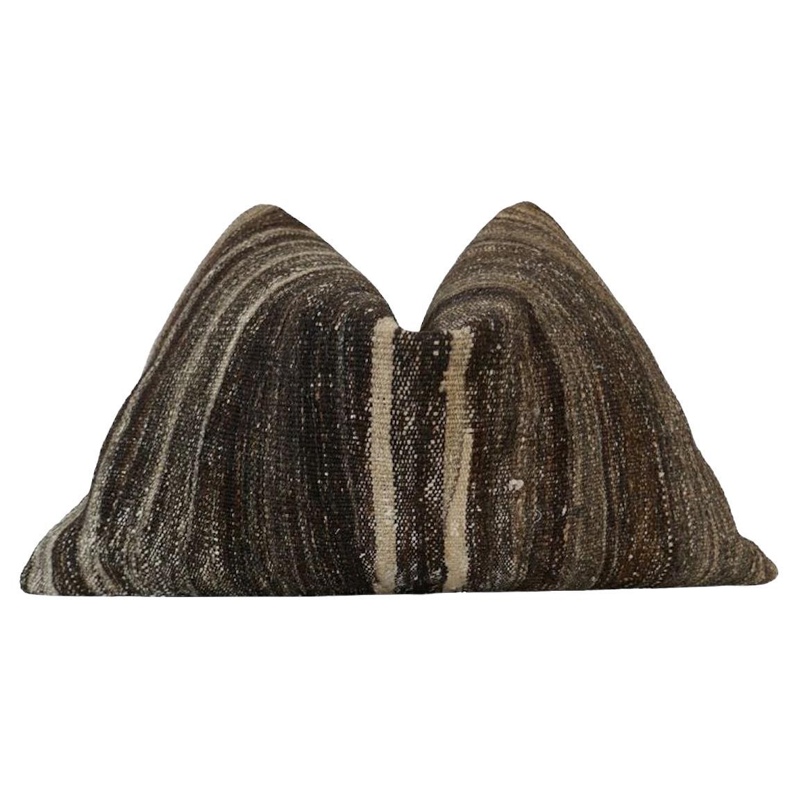 Handgewebtes Kelim-Wollkissen, Berber Stammeskunst im Angebot