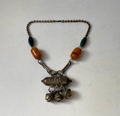 Collier tribal berbère vintage en A Silver avec perles de malachite
