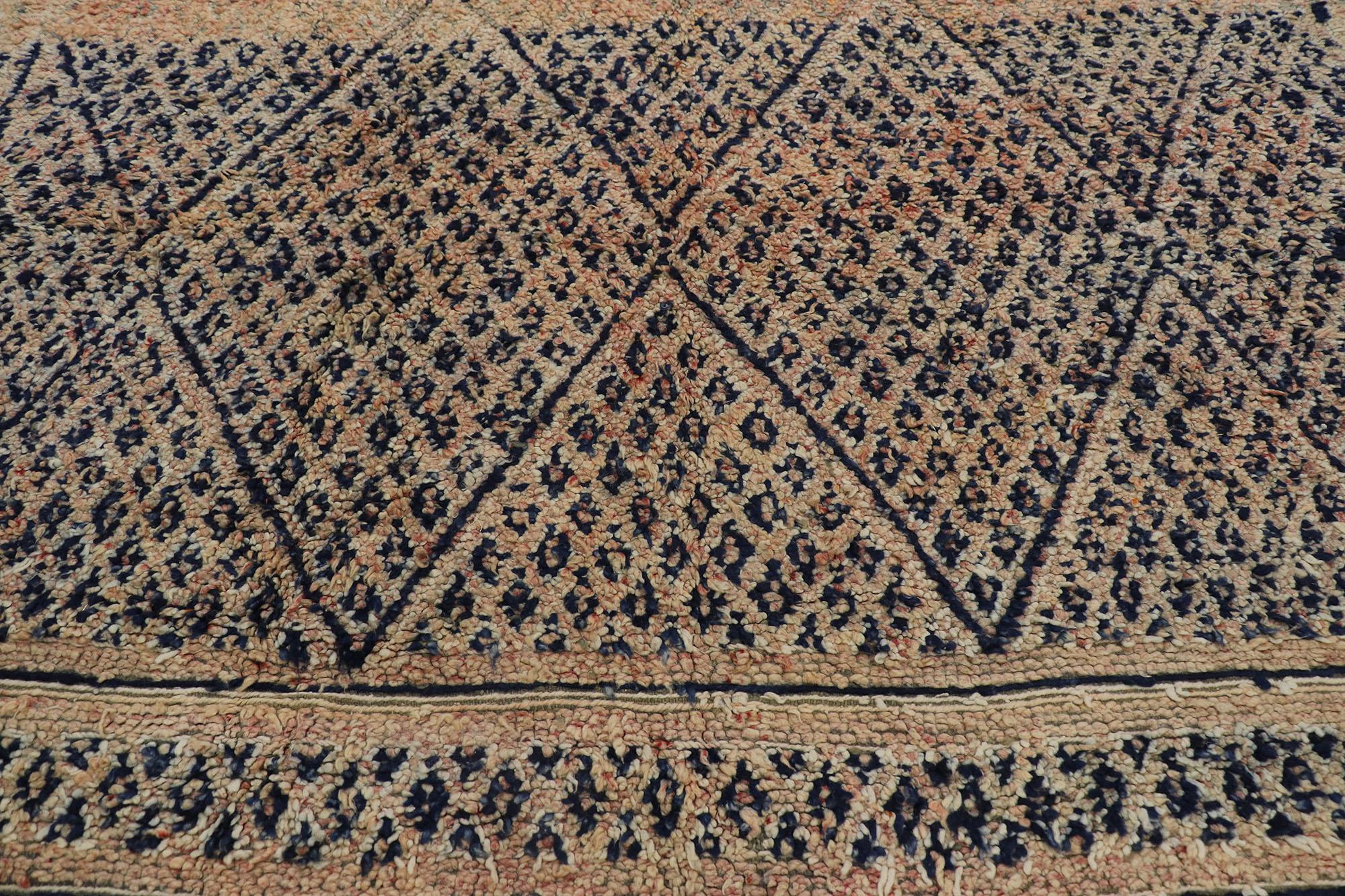 Vintage Berber Zayane Moroccan Rug with Bohemian Style In Good Condition In Dallas, TX