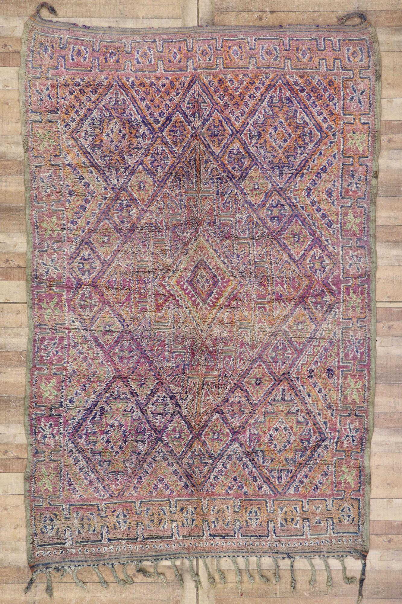 Vintage Berber Zayane Moroccan Rug with Bohemian Style For Sale 2