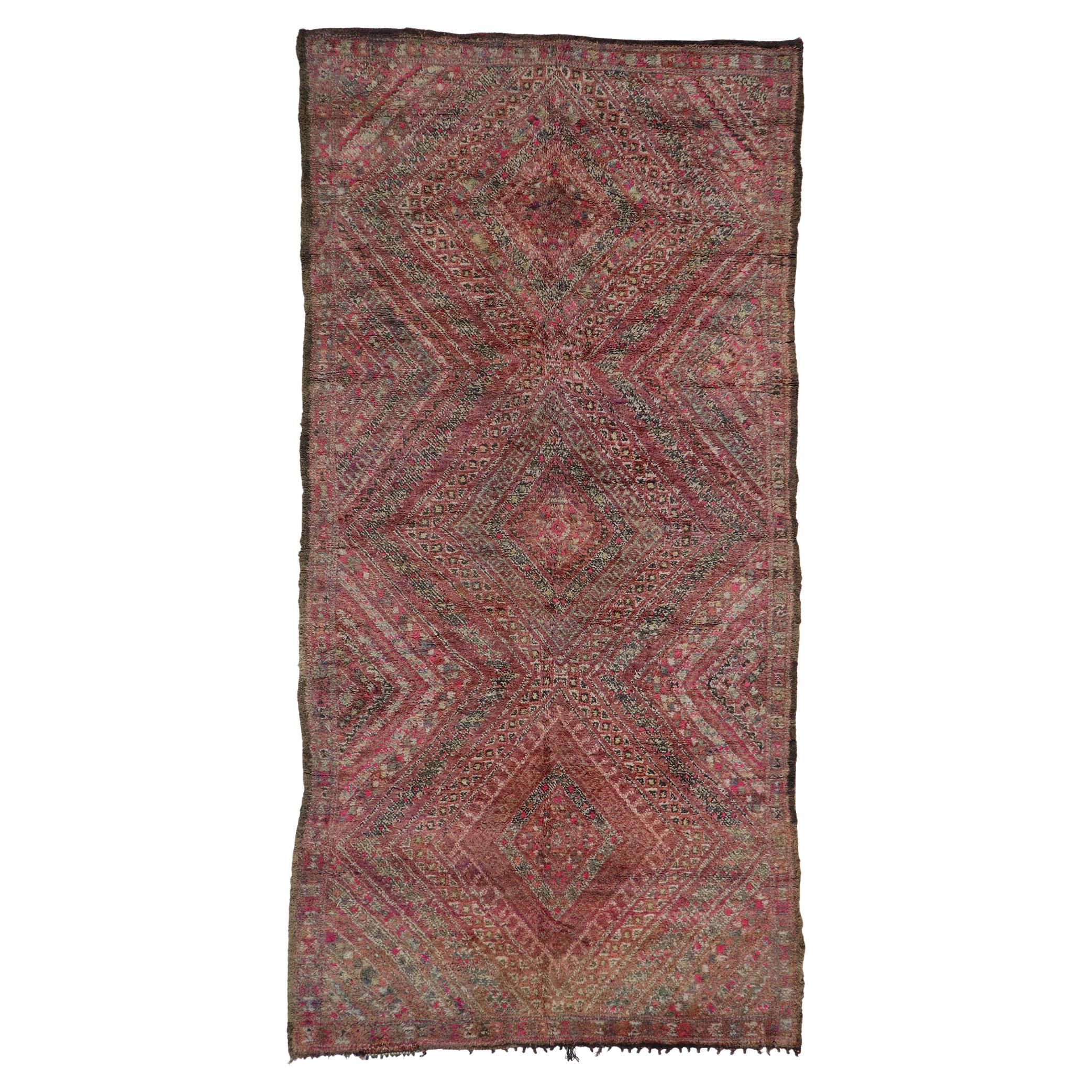 Vintage Berber Zayane Moroccan Rug with Bohemian Style