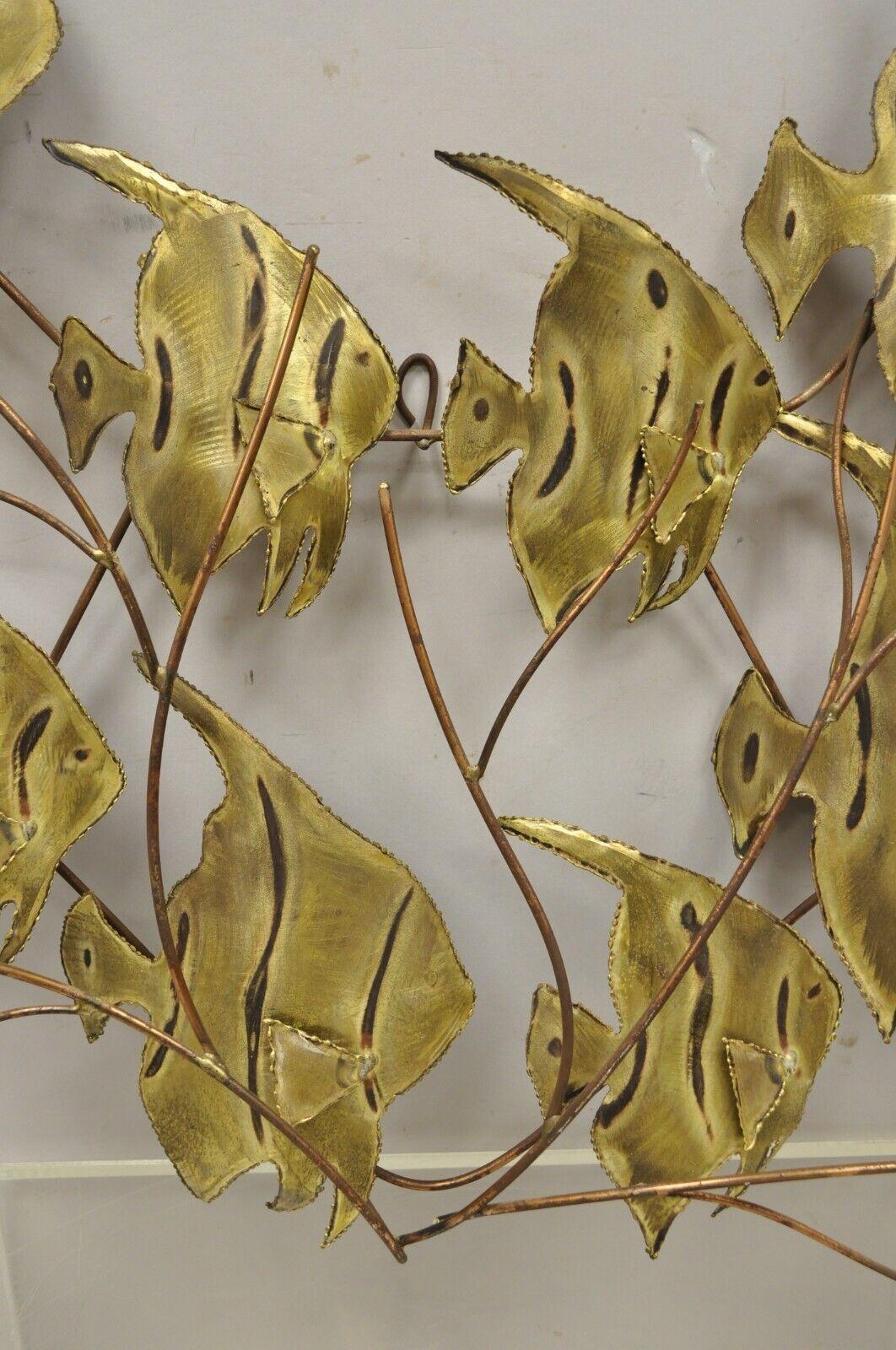 Vintage Bergasse Mid-Century Modern Brass Metal School of Fish Wall Sculpture For Sale 1