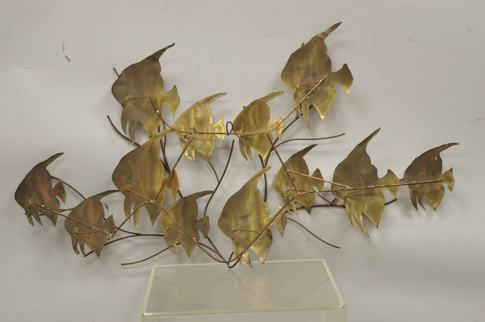 Vintage Bergasse Mid-Century Modern Brass Metal School of Fish Wall Sculpture For Sale 3