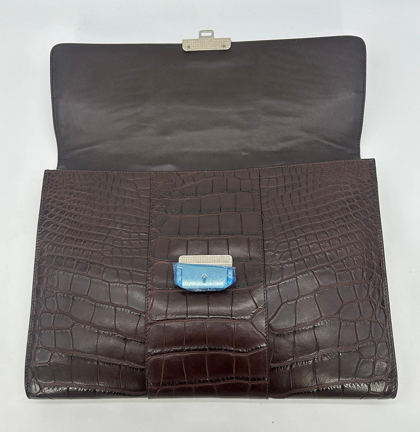 Vintage Bergdorf Goodman Brown Alligator Portfolio Briefcase Clutch c1990s en vente 3