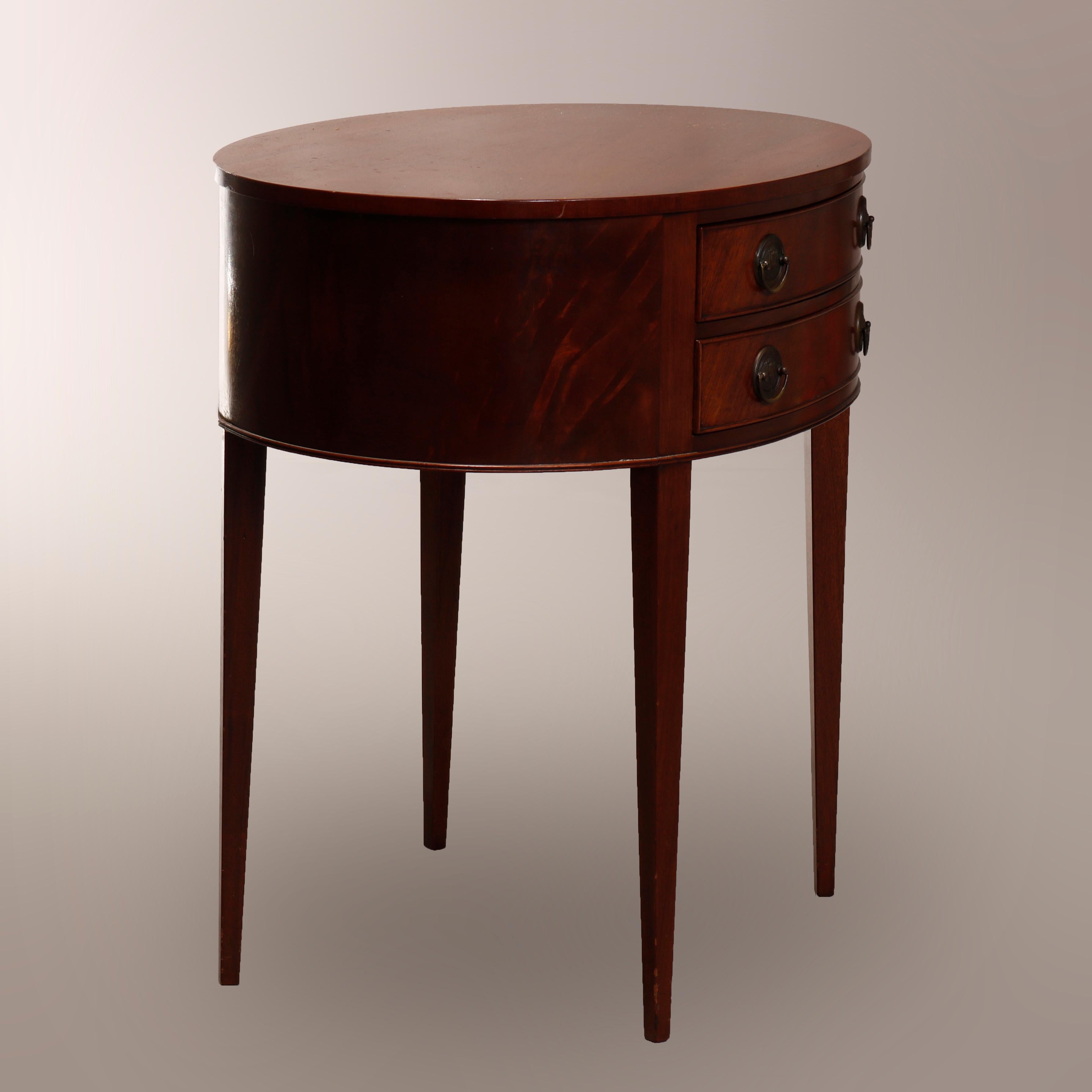 Carved Vintage Berkey & Gay Style Flame Mahogany Hepplewhite Oval Side Table circa 1940