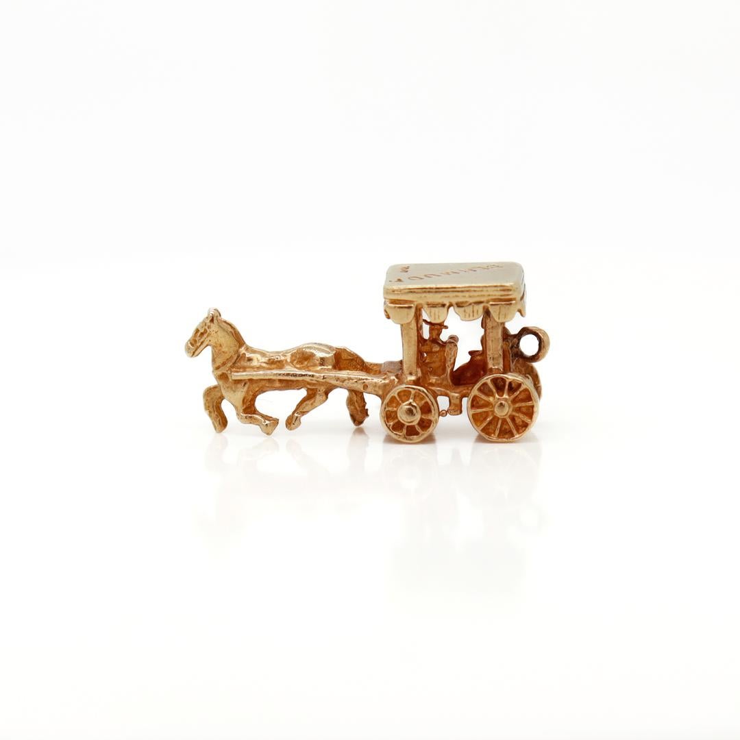 Vintage Bermuda 10k Gold Charm of a Horse Drawn Carriage In Good Condition For Sale In Philadelphia, PA