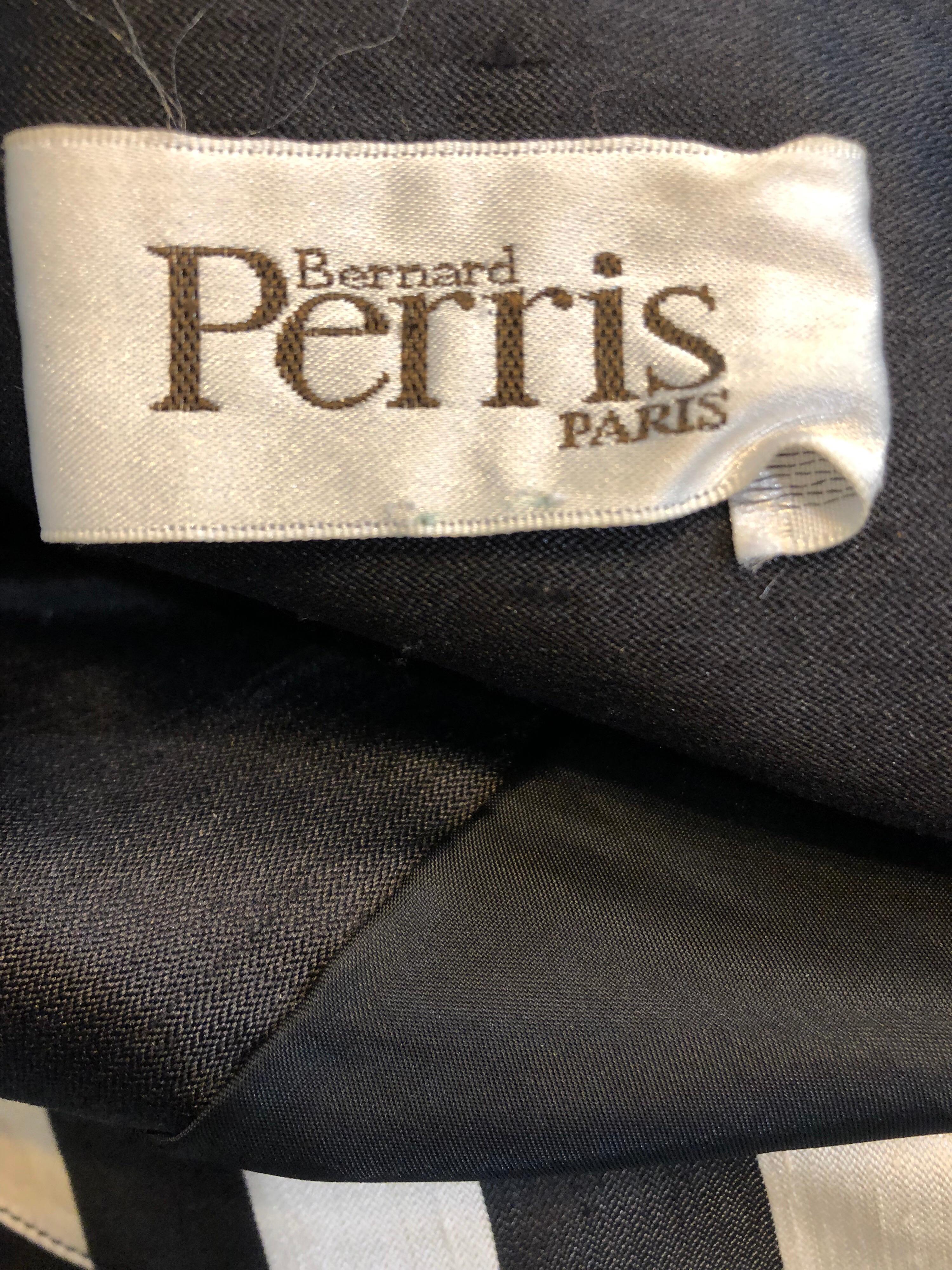 Bernard Perris - Robe en soie rayée noire et blanche des années 1990, taille 12 en vente 8