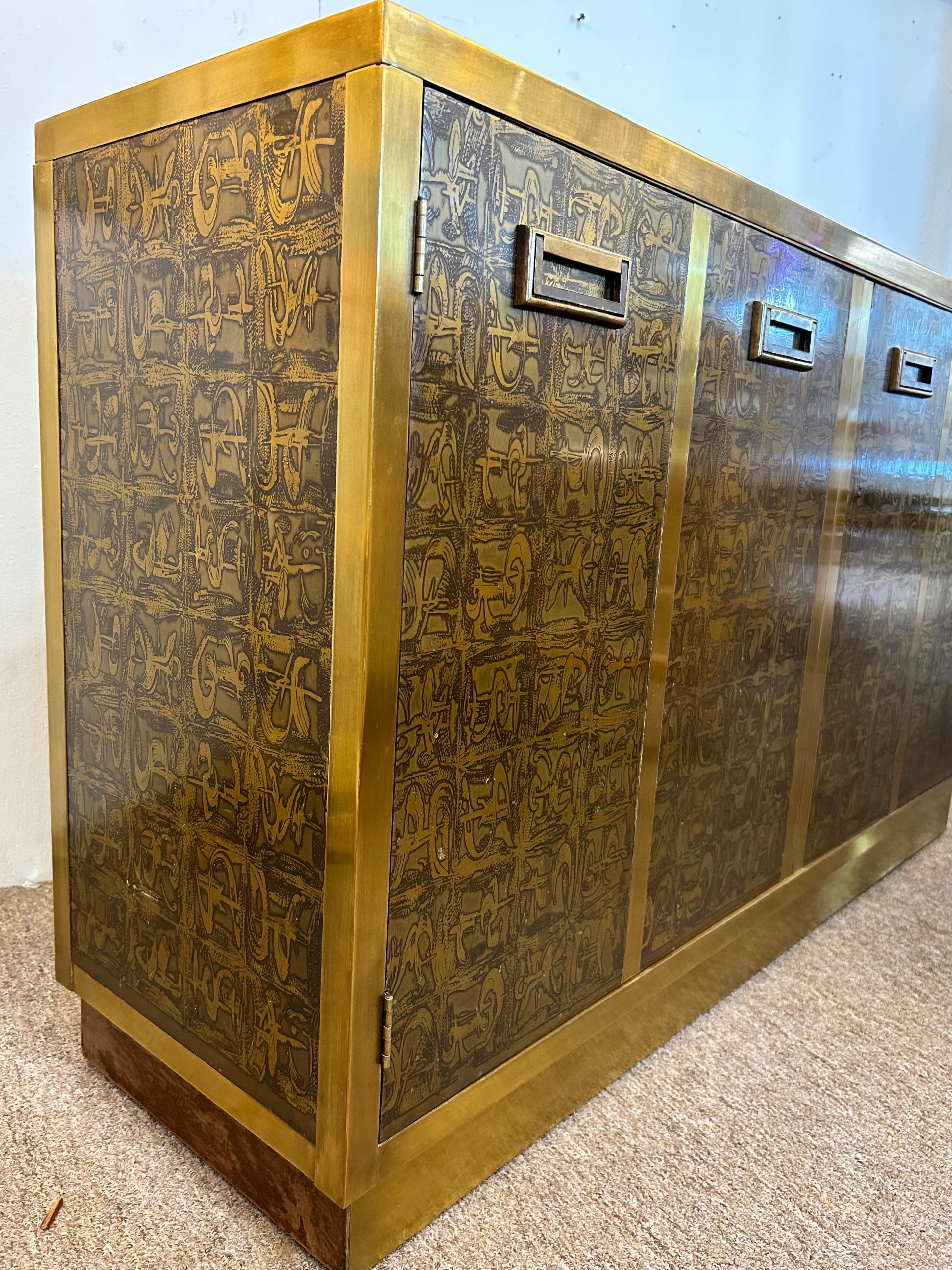 Vintage Bernhard Rohne Mastercraft 1970's Acid Etched Two Door Cabinet Console 8