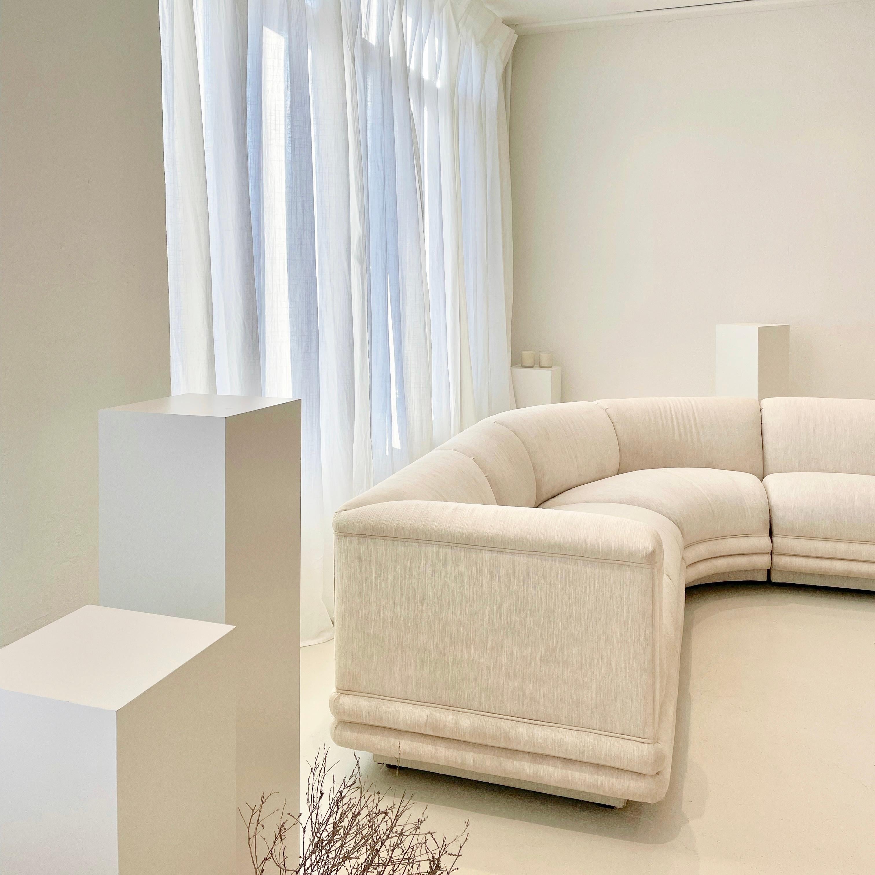 Tissu Bernhardt 4 pièces sectionnelles pour un retapissage personnalisé en vente