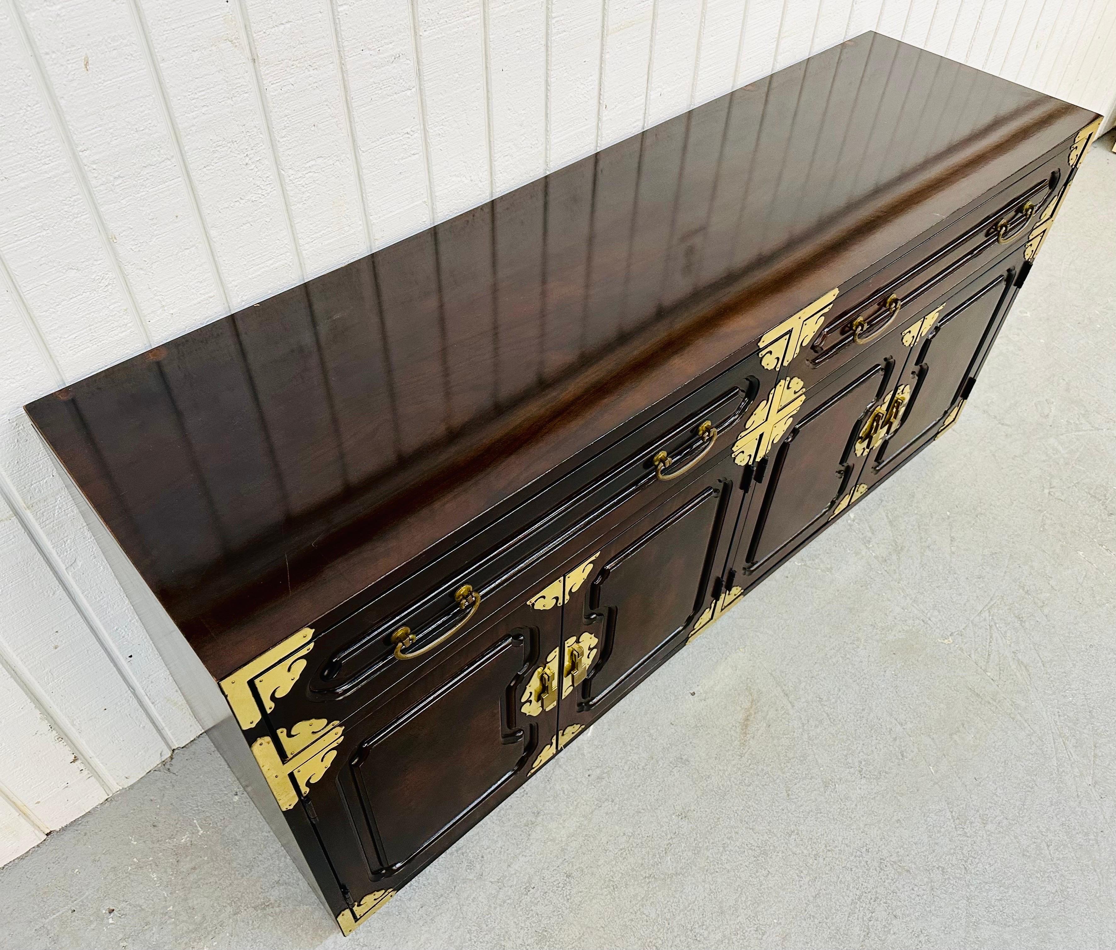 20th Century Vintage Bernhardt Chinoiserie Style Sideboard