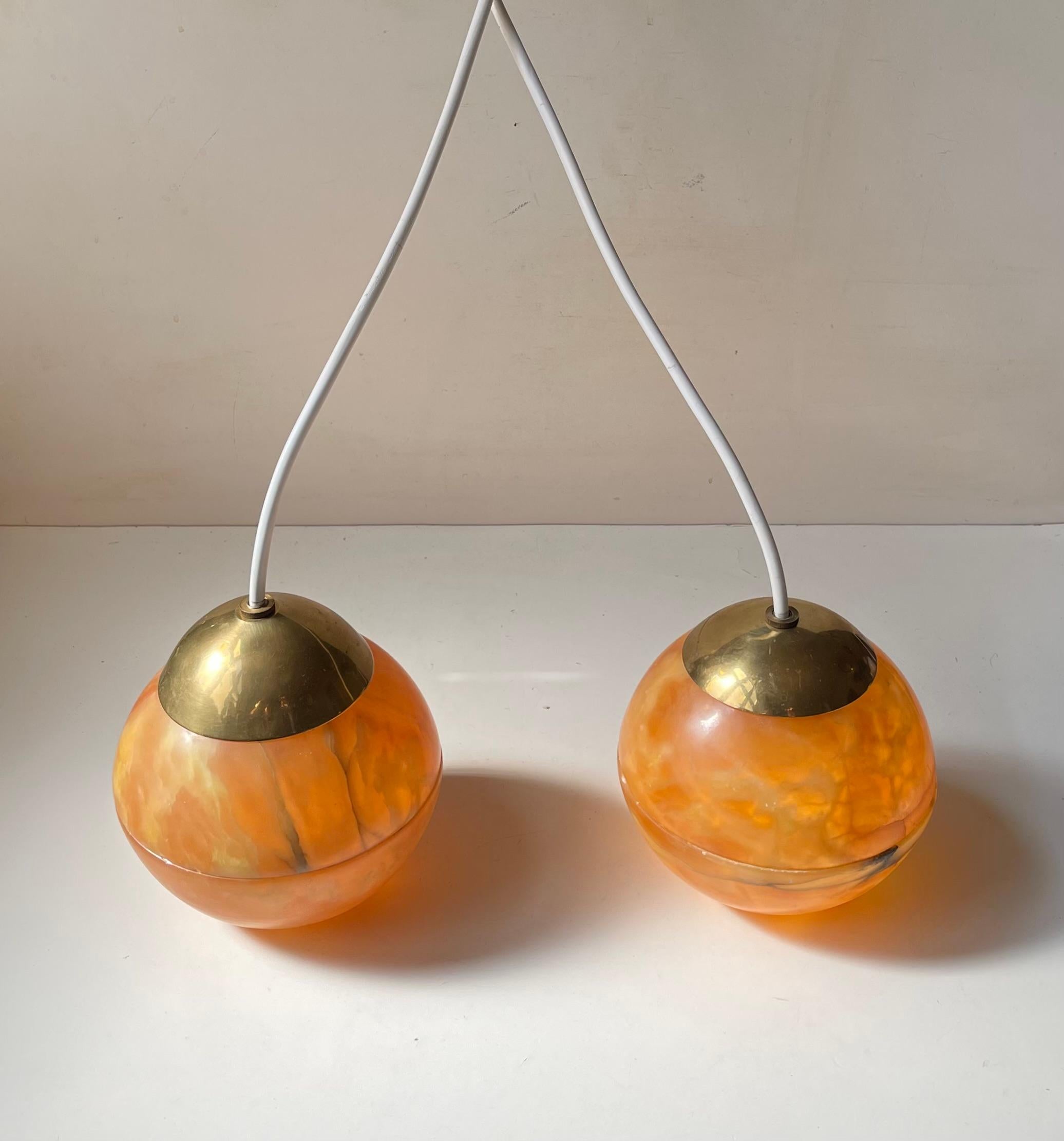 Vintage Bespoke Italian 'Sun' Pendant Lamps in Translucent Alabaster & Brass In Good Condition For Sale In Esbjerg, DK