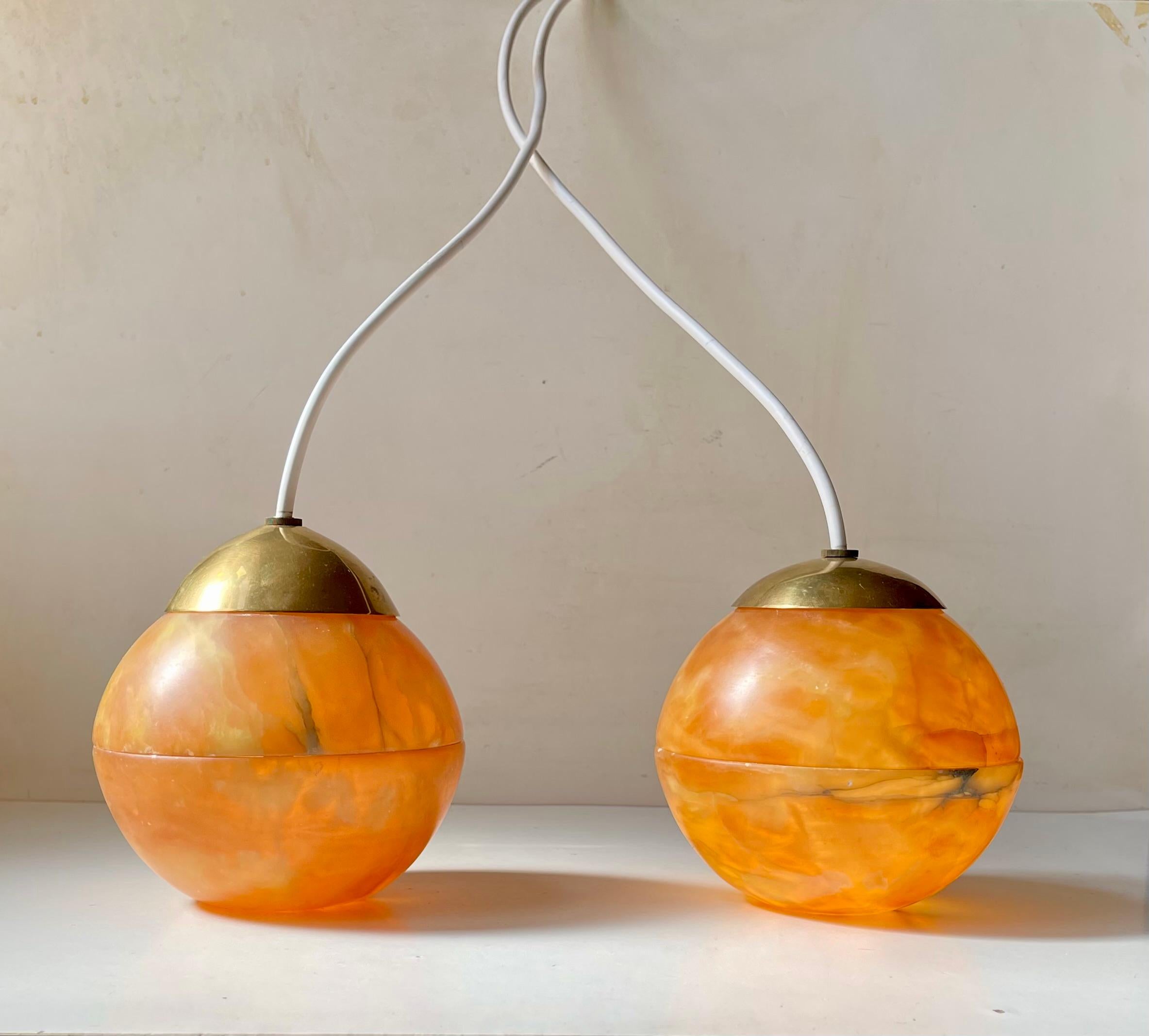 Vintage Bespoke Italian 'Sun' Pendant Lamps in Translucent Alabaster & Brass For Sale 2