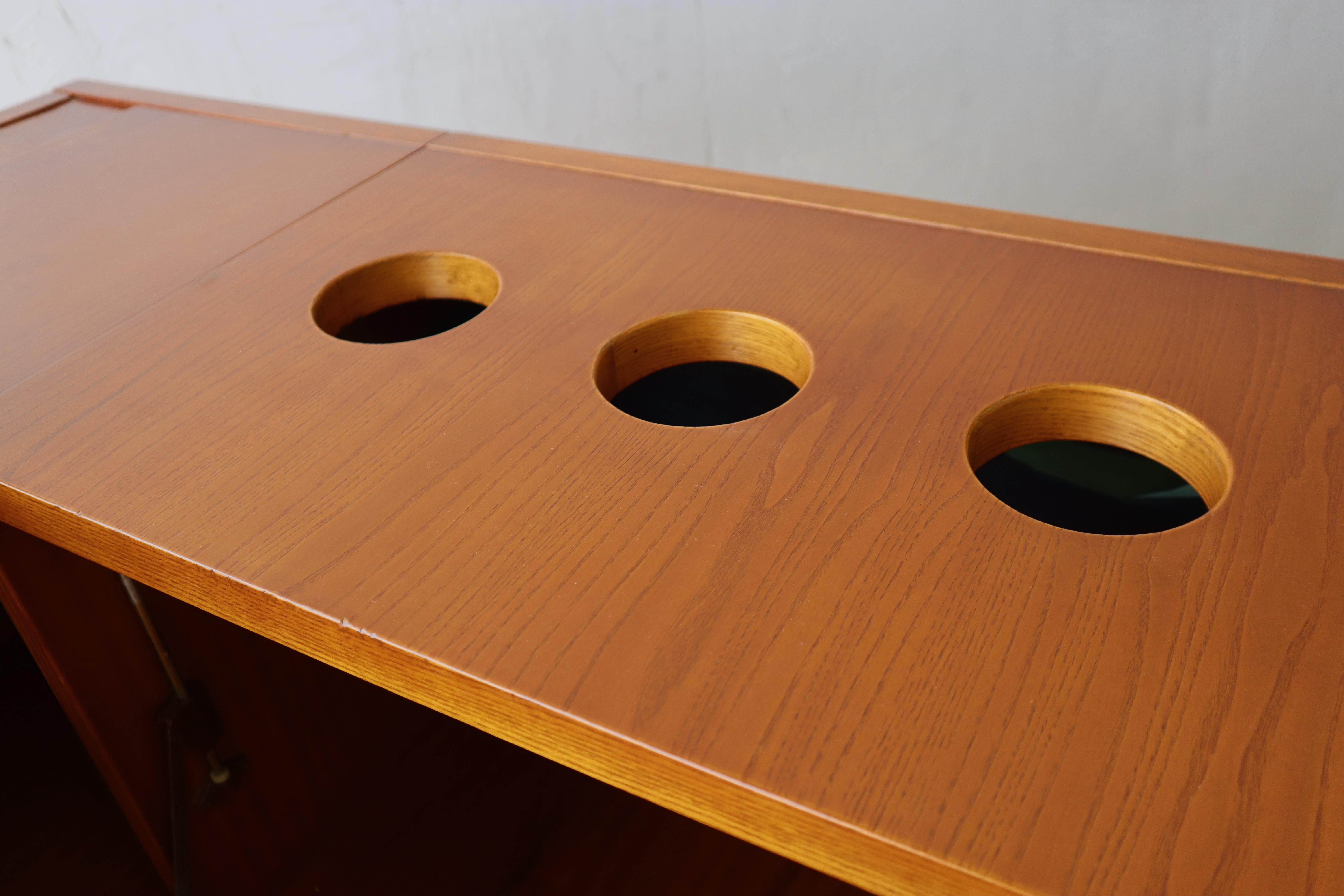 Vintage Bespoke Oak Bar with Wall Unit 6