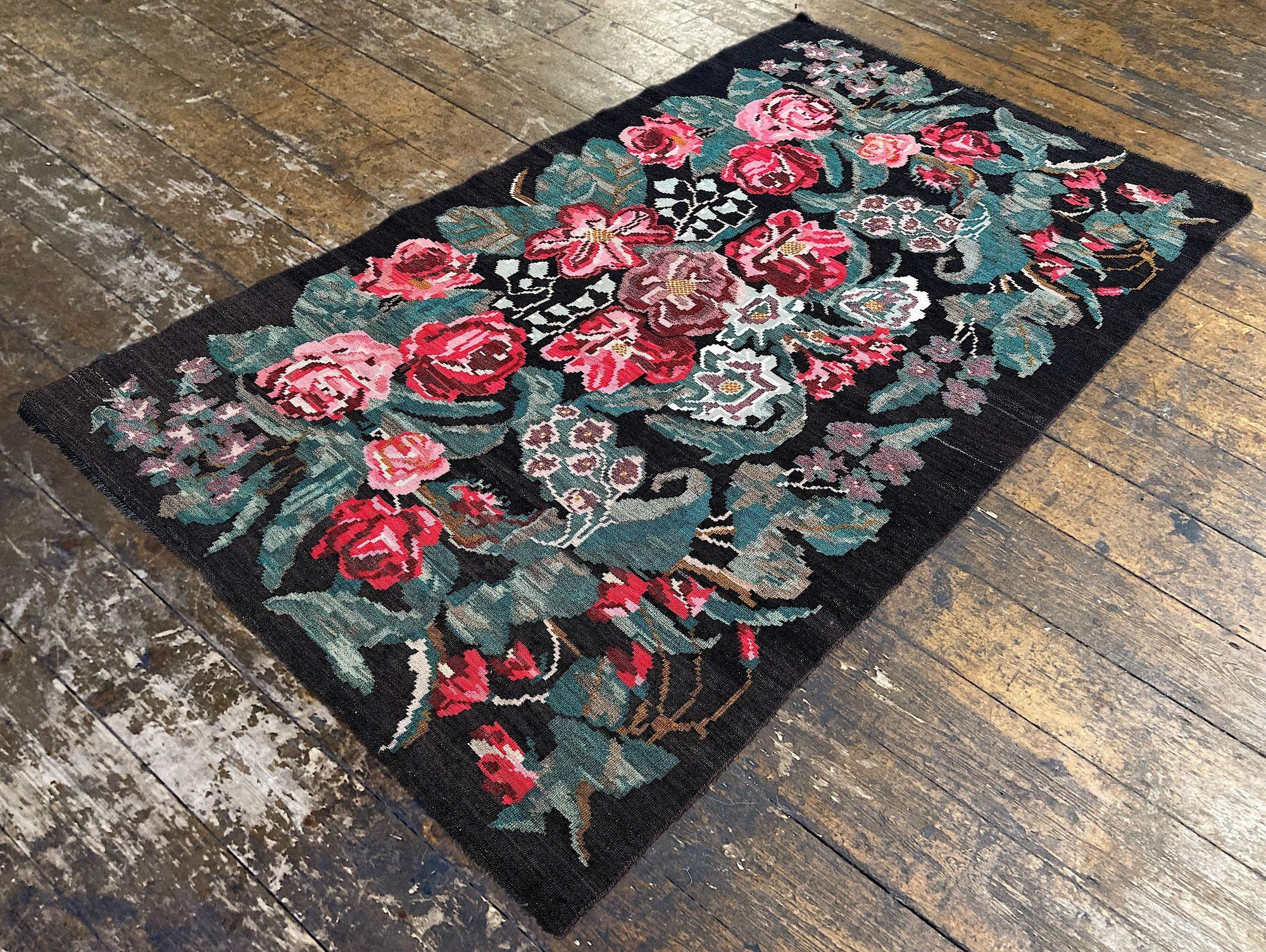Lana Kilim bessarabi d'epoca 2,21 m x 1,30 m in vendita