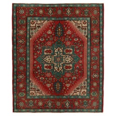 Vieux Kilim bessarabique rouge et rouge  Tapis & Kilim - Motif floral à médaillon bleu