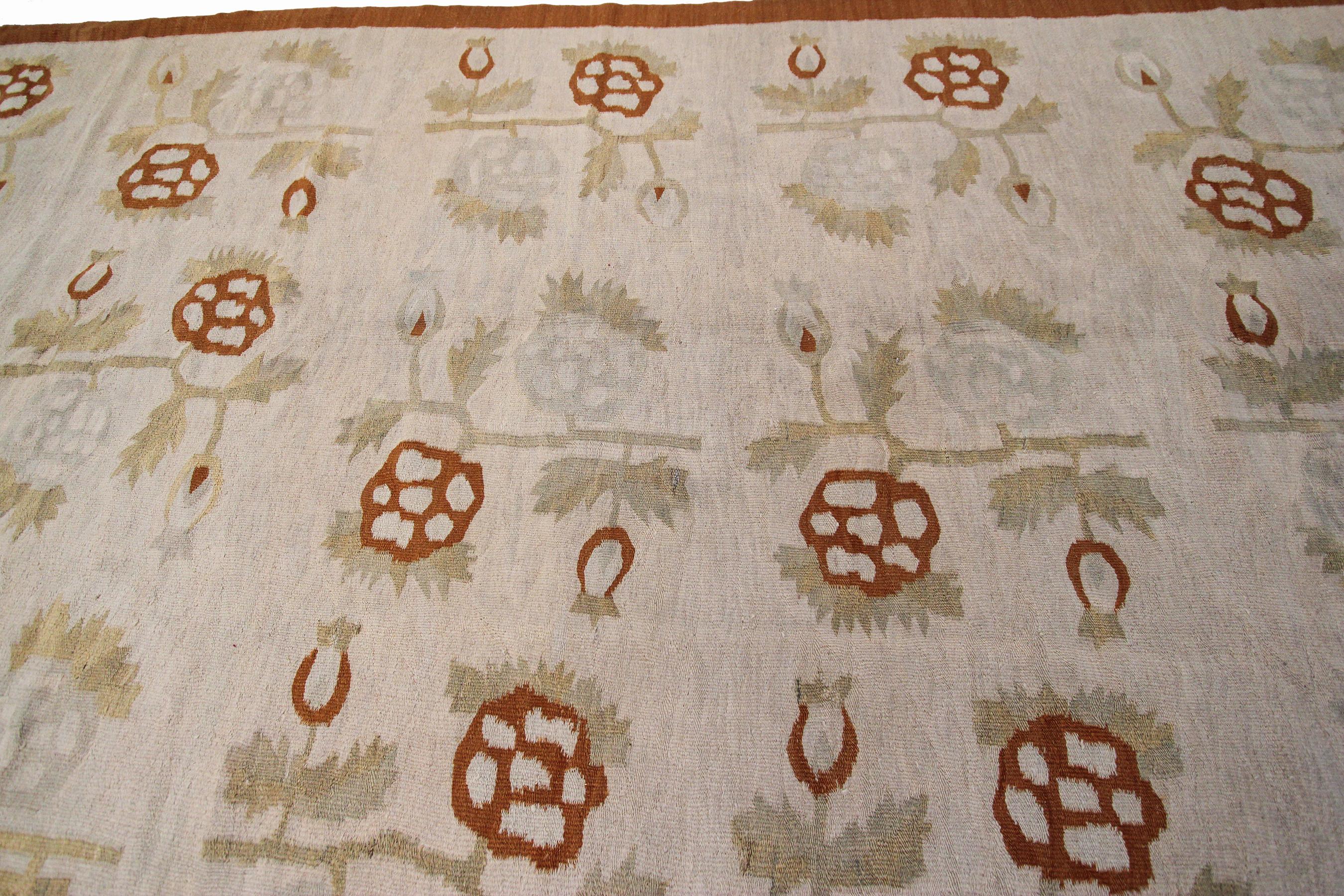 Vintage Bessarabian Kilim Rug Handwoven rug Tribal Geometric Rug 6x9 175cm x 264 For Sale 2