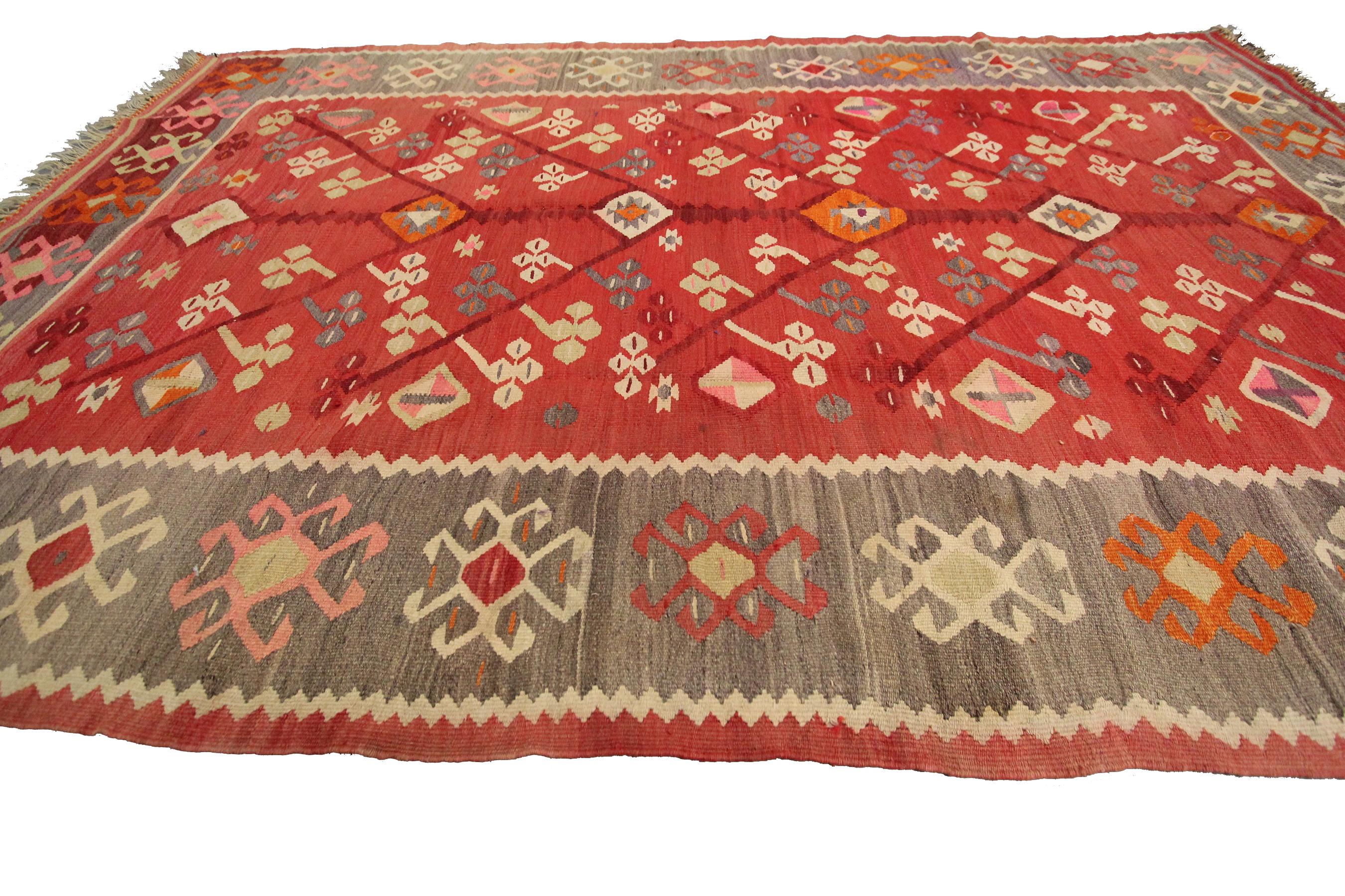 Hand-Woven Vintage Bessarabian Kilim Rug Handwoven rug Tribal Geometric Rug 6x9 178cmx267cm For Sale