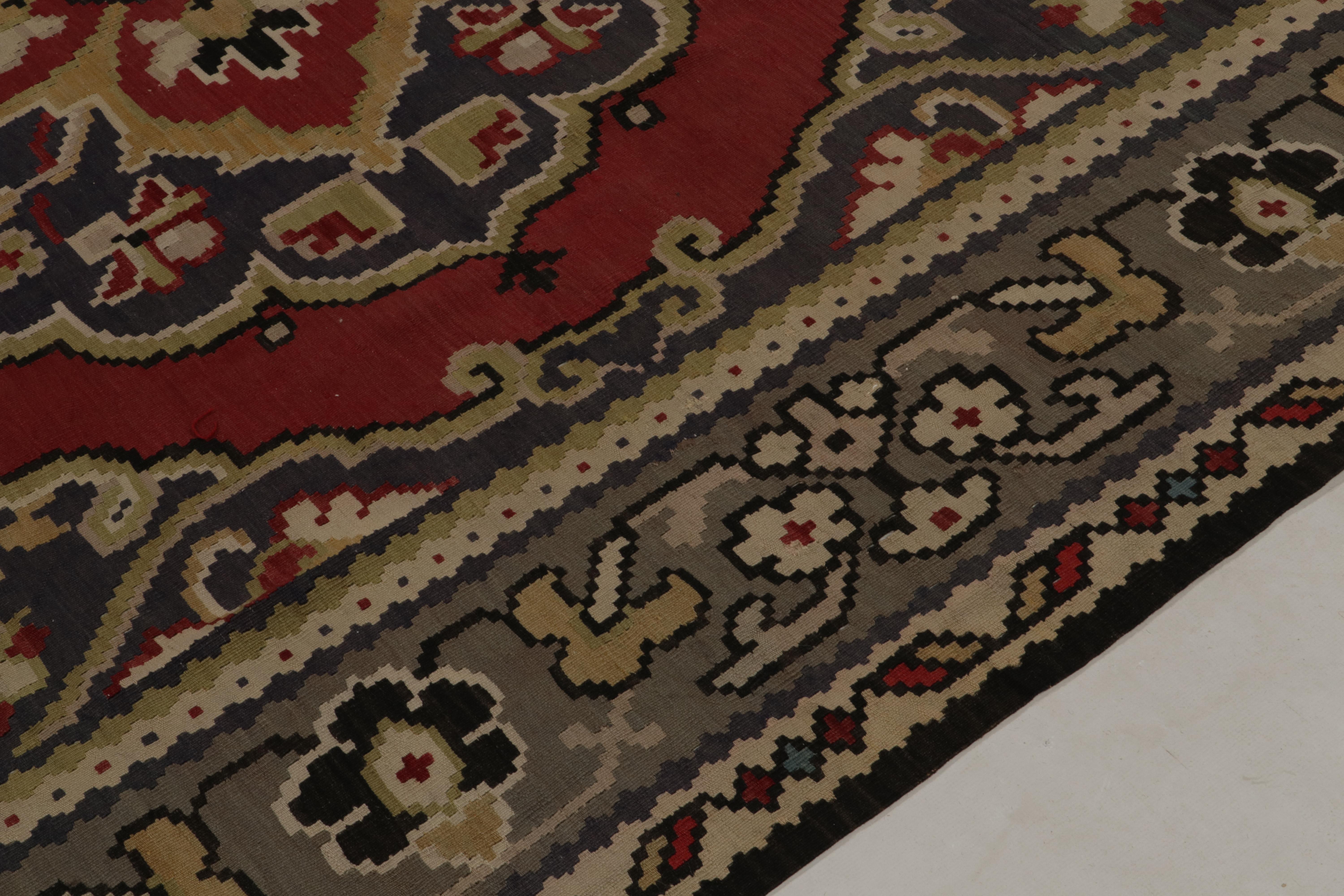 Bessarabischer Kelim-Teppich mit rotem, blauem Medaillonmuster von Teppich & Kelim (Wolle) im Angebot