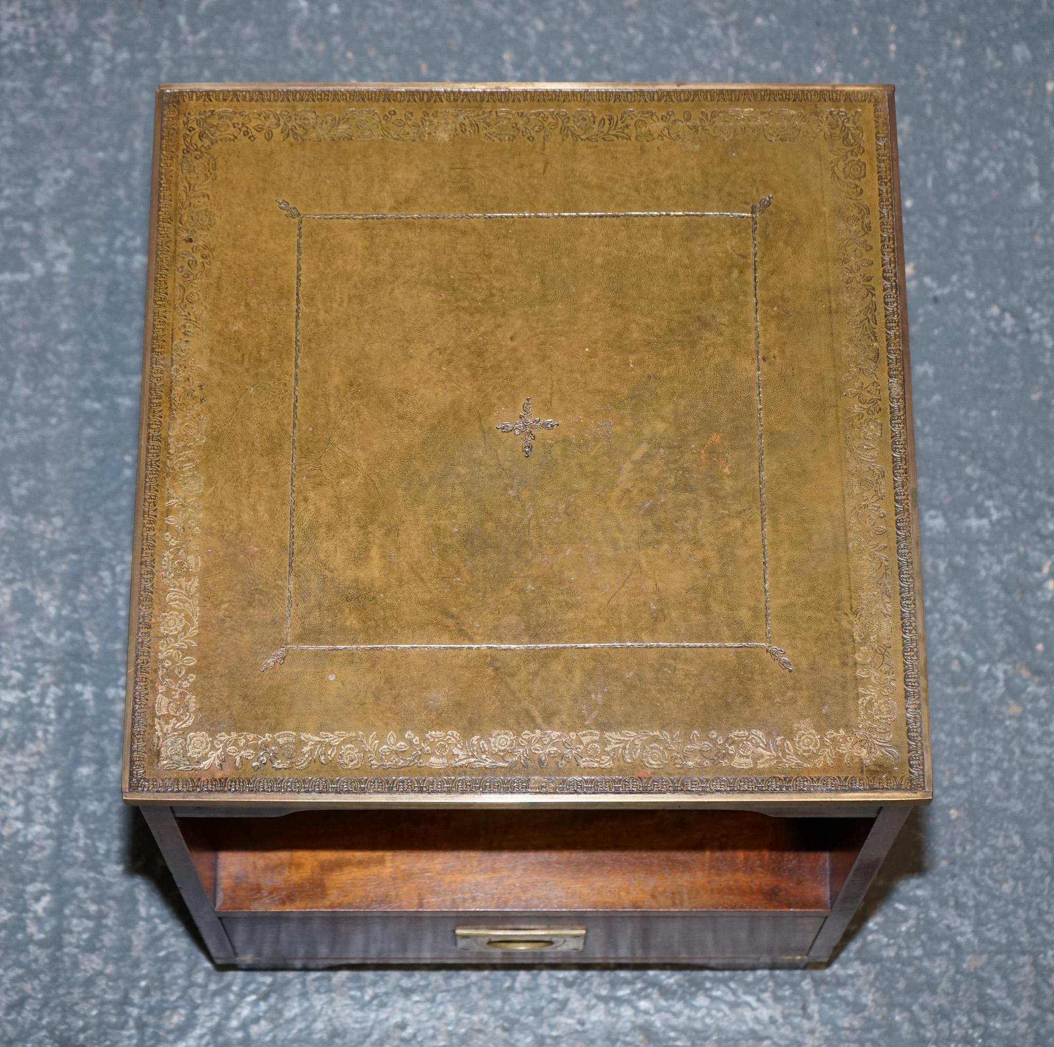 VINTAGE BEVAN FUNELL MILITARY CAMPAIGN BEDSIDE TABLE NiGHTSTAND LEATHER TOP For Sale 4
