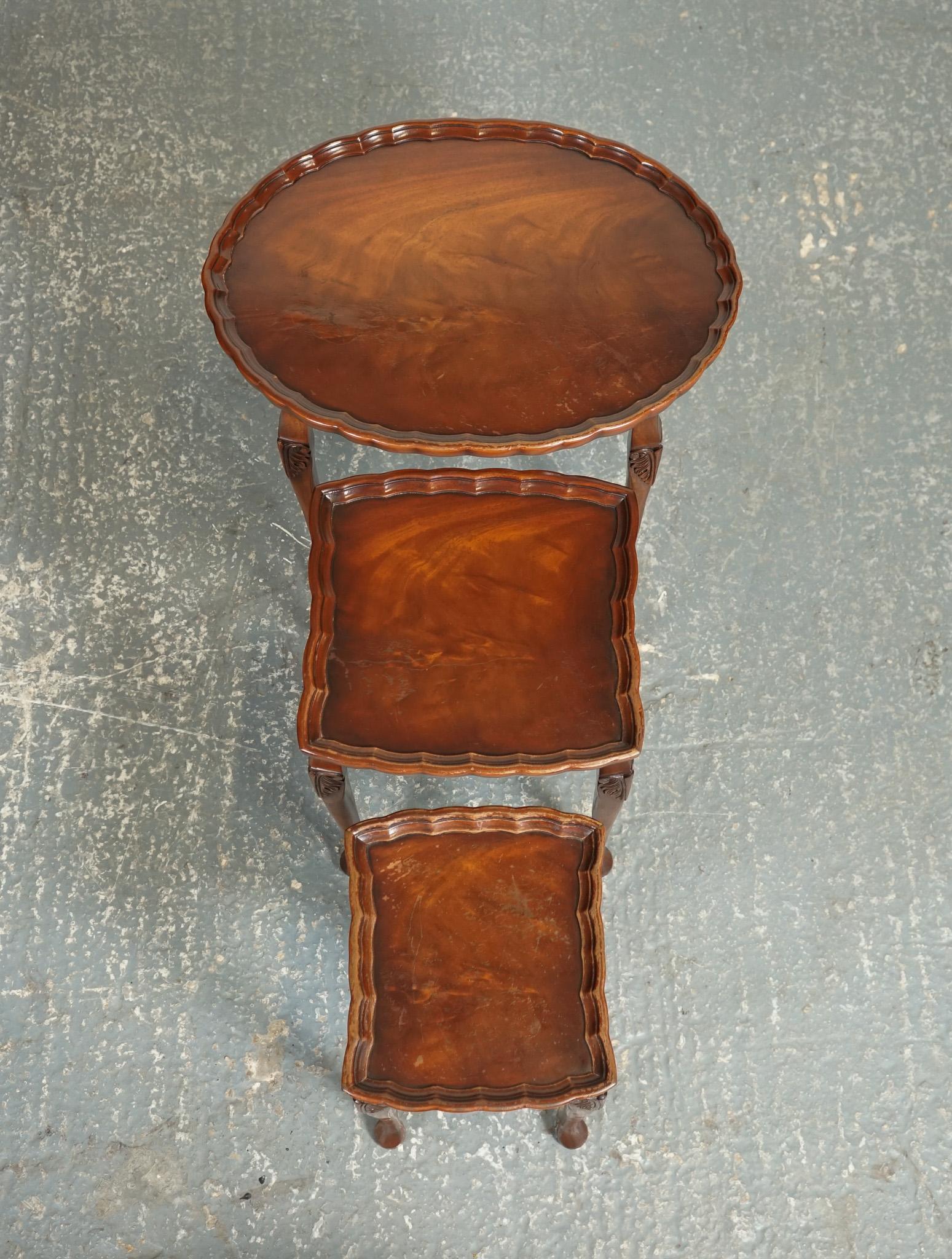 VINTAGE BEVAN FUNNEL NEST OF TABLES WITH PiE CRUST TOP J1 For Sale 3