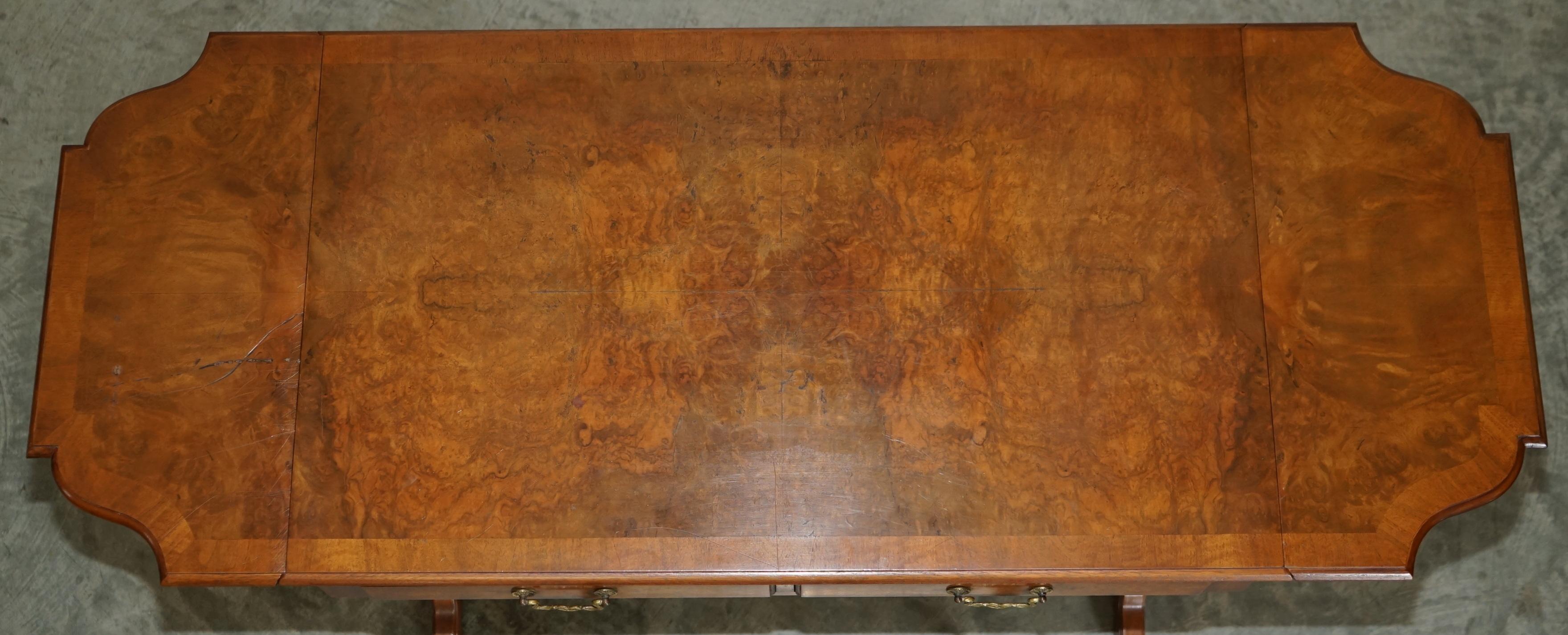 Vintage Bevan Funnell Burr Walnut Extending Sofa / Occasional Table Nice Timber For Sale 5