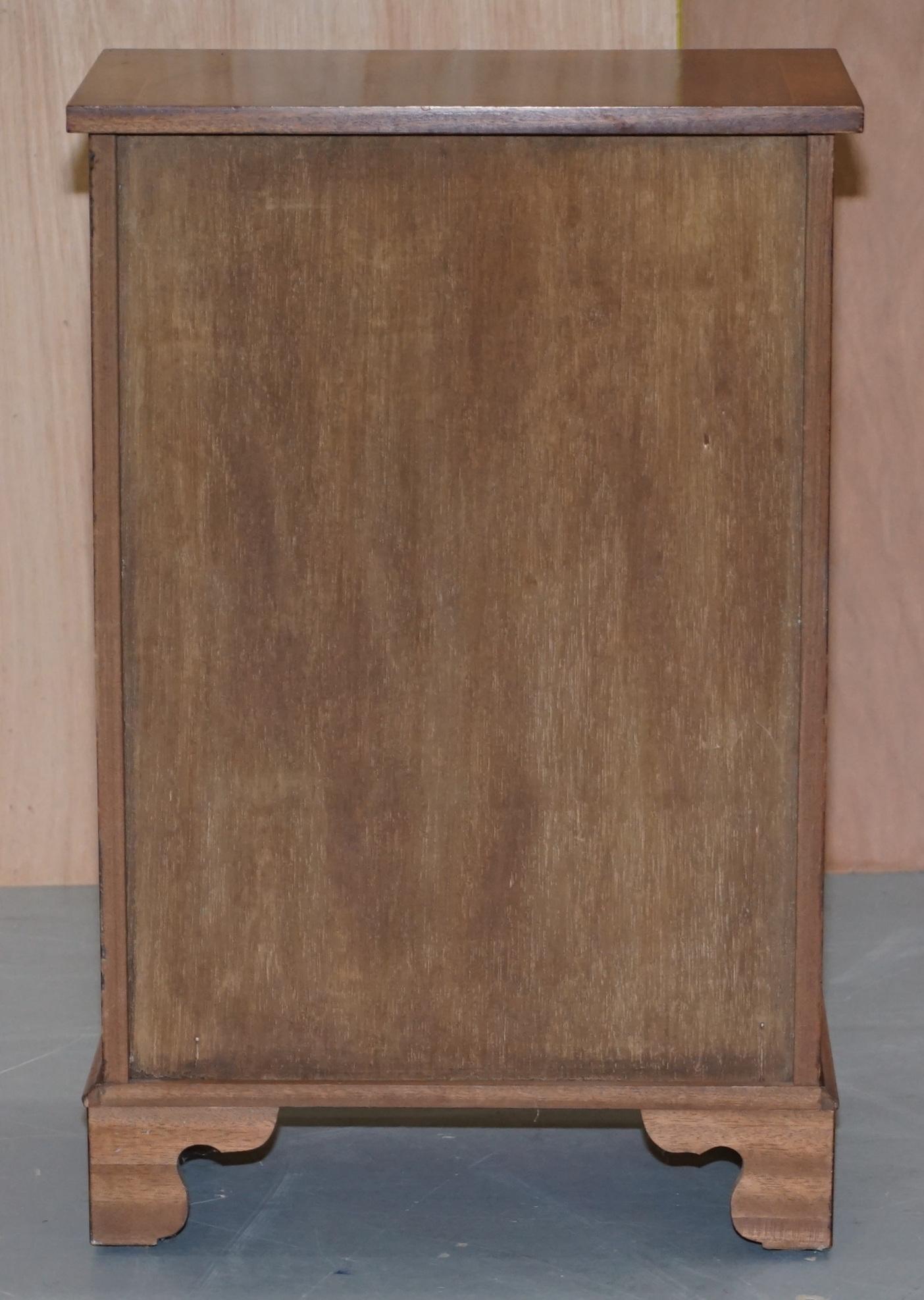 Vintage Bevan Funnell Flamed Hardwood Side Table Cabinet Bookcase Single Drawer 3