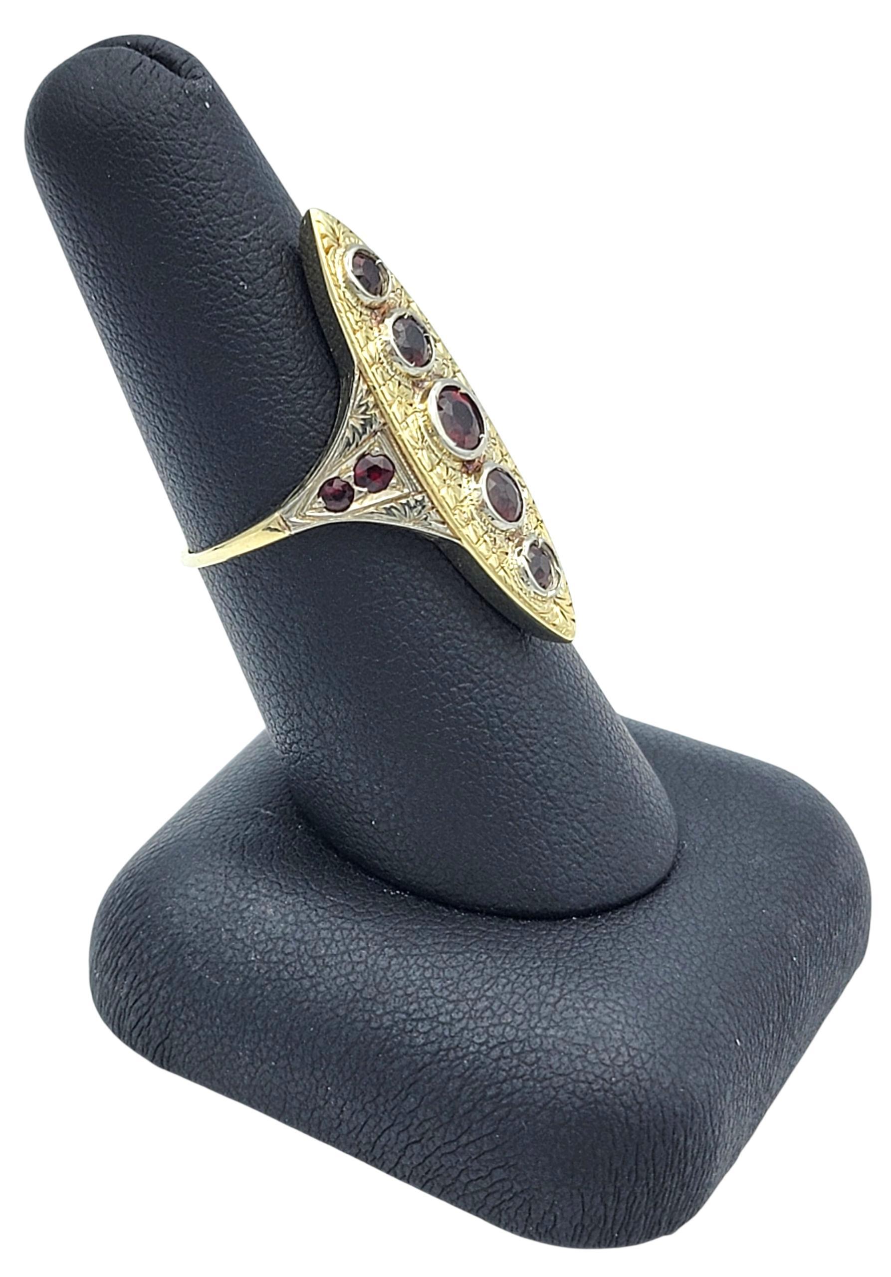 Vintage Lünette Set Granat Navette Ring in 14 Karat Weiß-und Gelbgold im Angebot 3