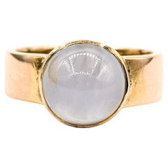 Vintage Bezel-set Moonstone Ring in 14k Yellow Gold