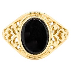 Vintage Bezel-set Onyx Filigree Ring in 10k Yellow Gold