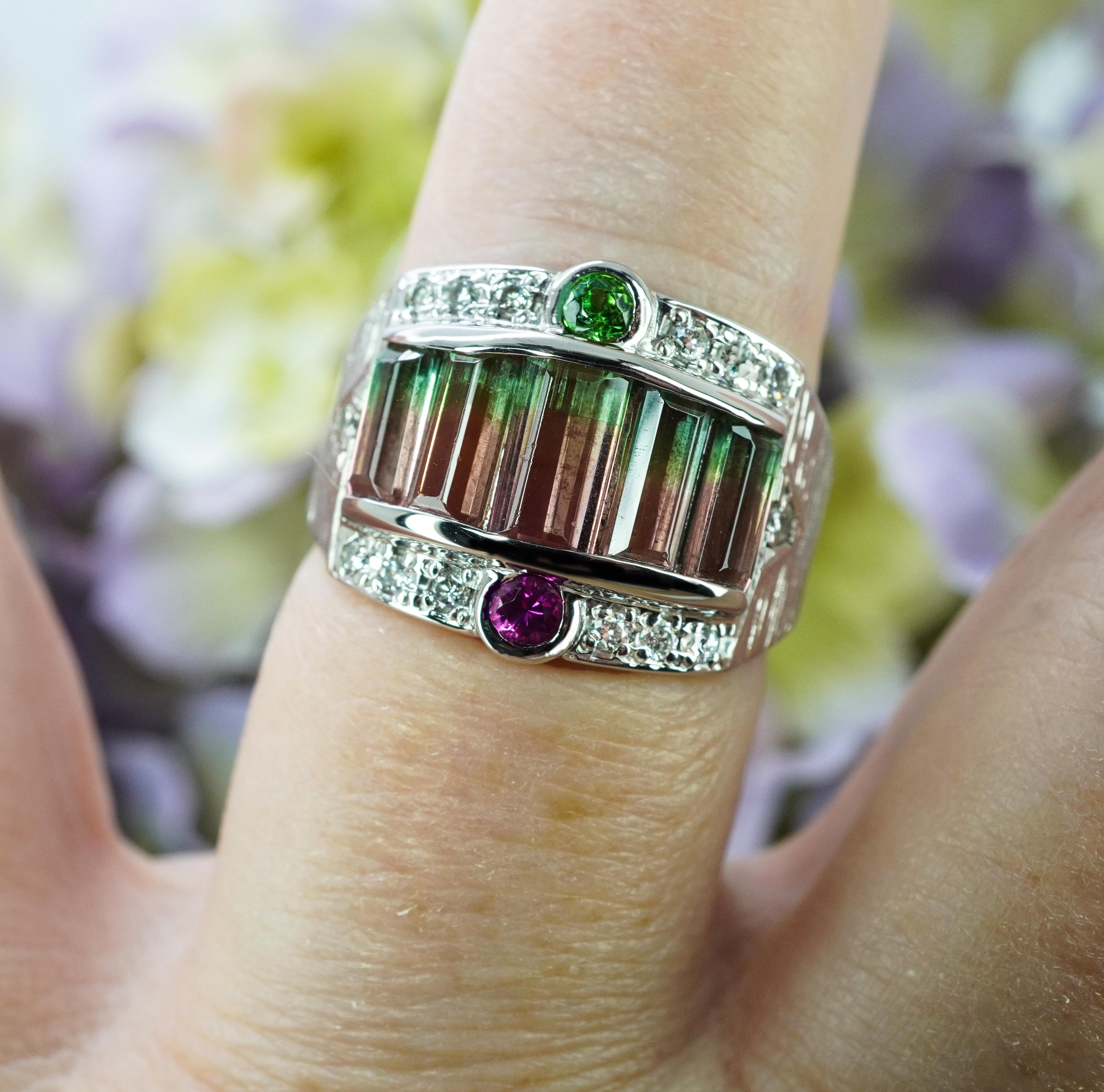 Vintage Zweifarbiger Turmalin-Diamant-Ring Platin Rosa Grün Wassermelone HEAVY (Baguetteschliff) im Angebot