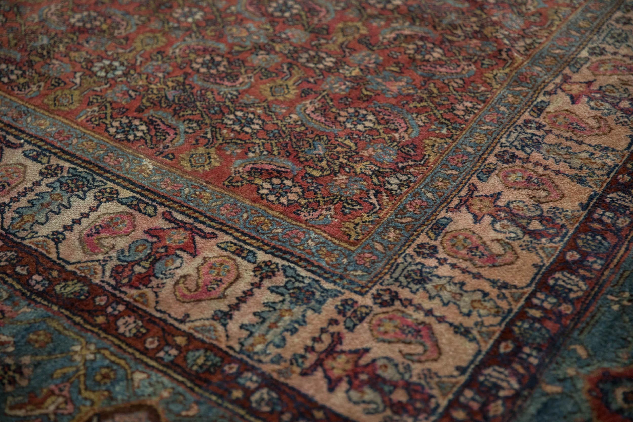 Vintage Bibikabad Carpet For Sale 6