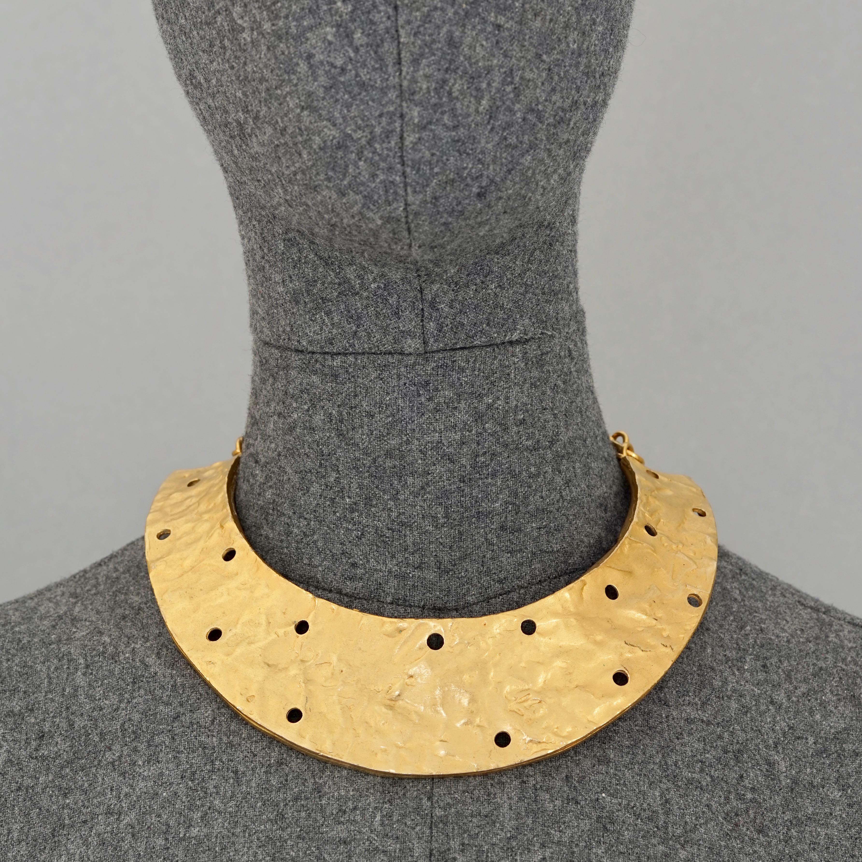 Vintage BICHE DE BERE Punched Hole Limited Edition Wide Collar Choker

Measurements:
Height: 1.77 inches (4.5 cm)
Wearable Length: 13.26 inches (33.7 cm) maximum

Features:
- 100% authentic BICHE DE BERE.
- Limited edition 20/63.
- Wide, textured,