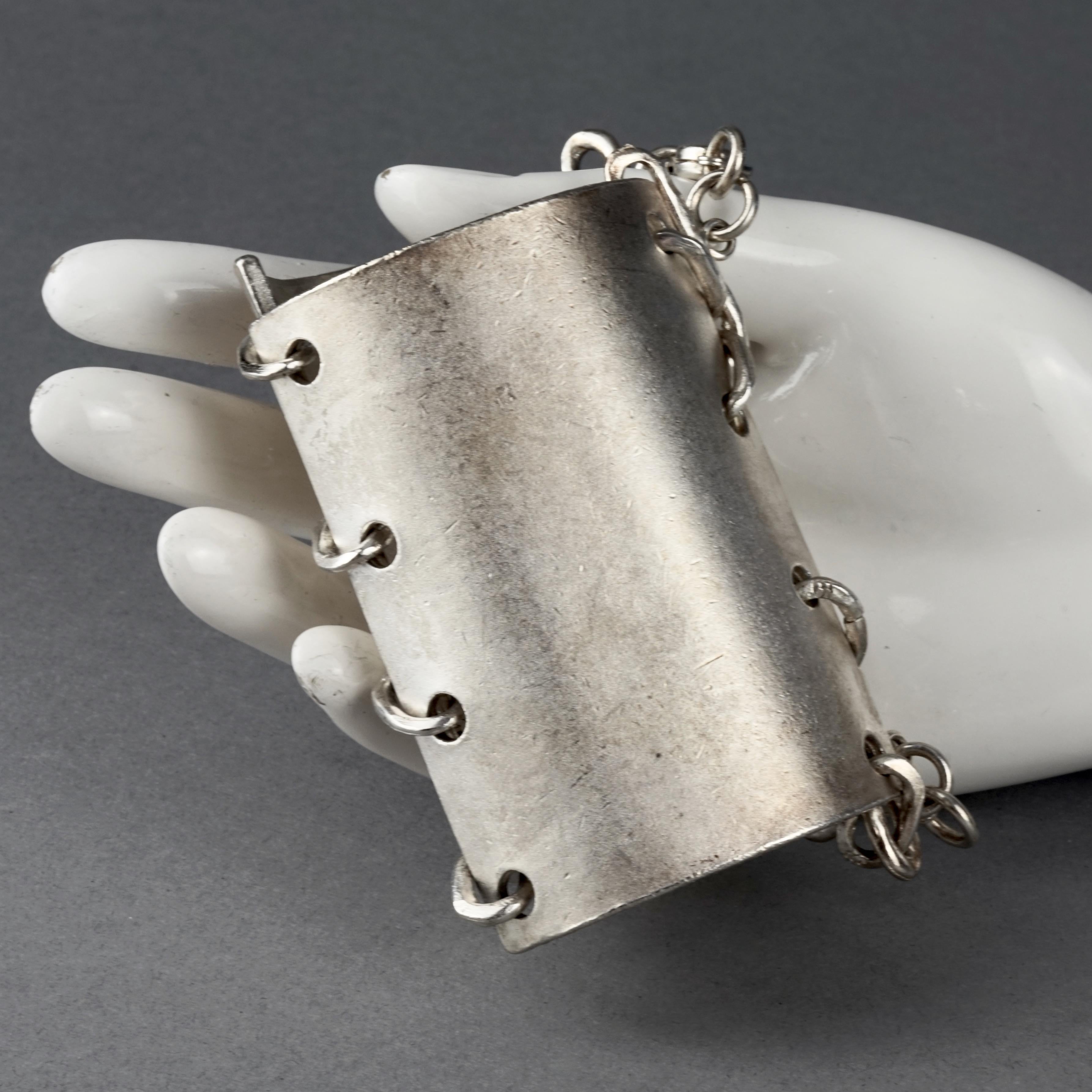 Vintage BICHE de BERE Textured Space Age Link Silver Cuff Bracelet For Sale 3
