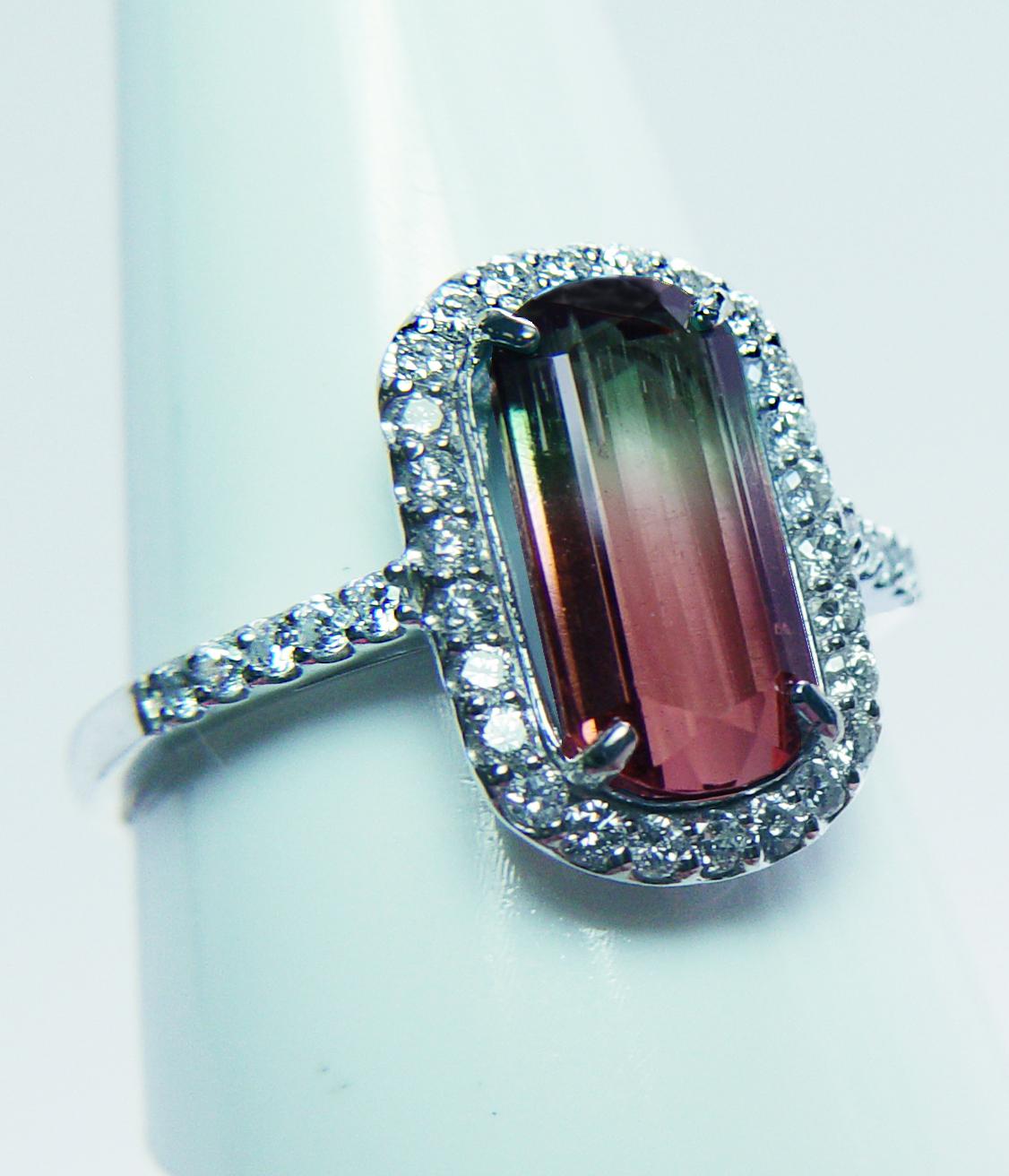 Vintage By Anello con tormalina a cuscino e diamante in platino Estate Pink Diamond in vendita 2