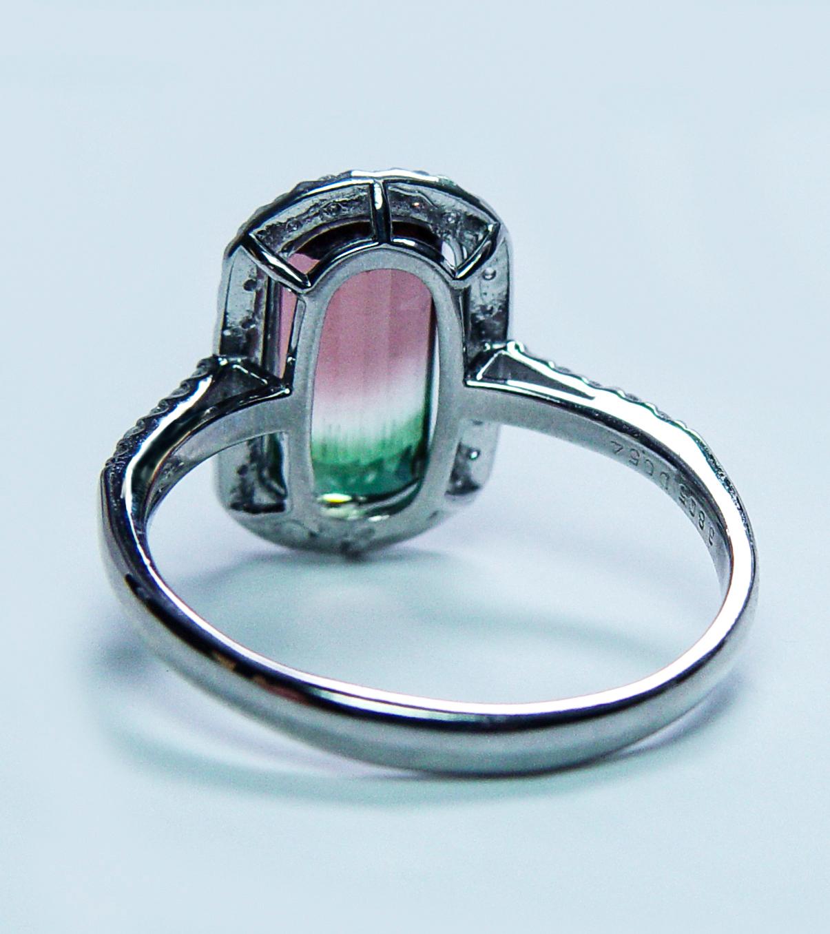Vintage By Anello con tormalina a cuscino e diamante in platino Estate Pink Diamond in vendita 4