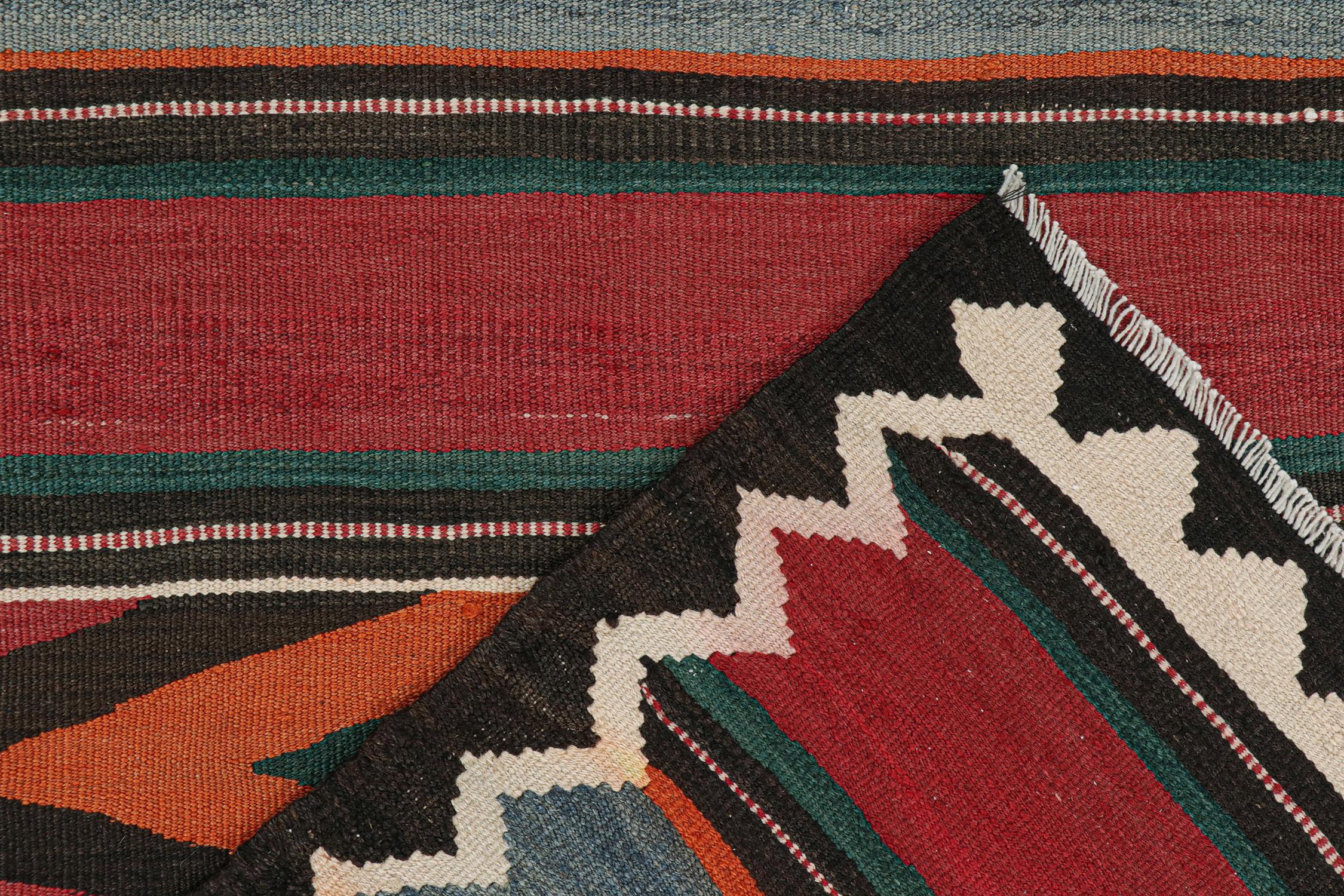 Bidjar Persischer Kelim in polychromen, geometrischen Mustern von Teppich & Kilim (Wolle) im Angebot