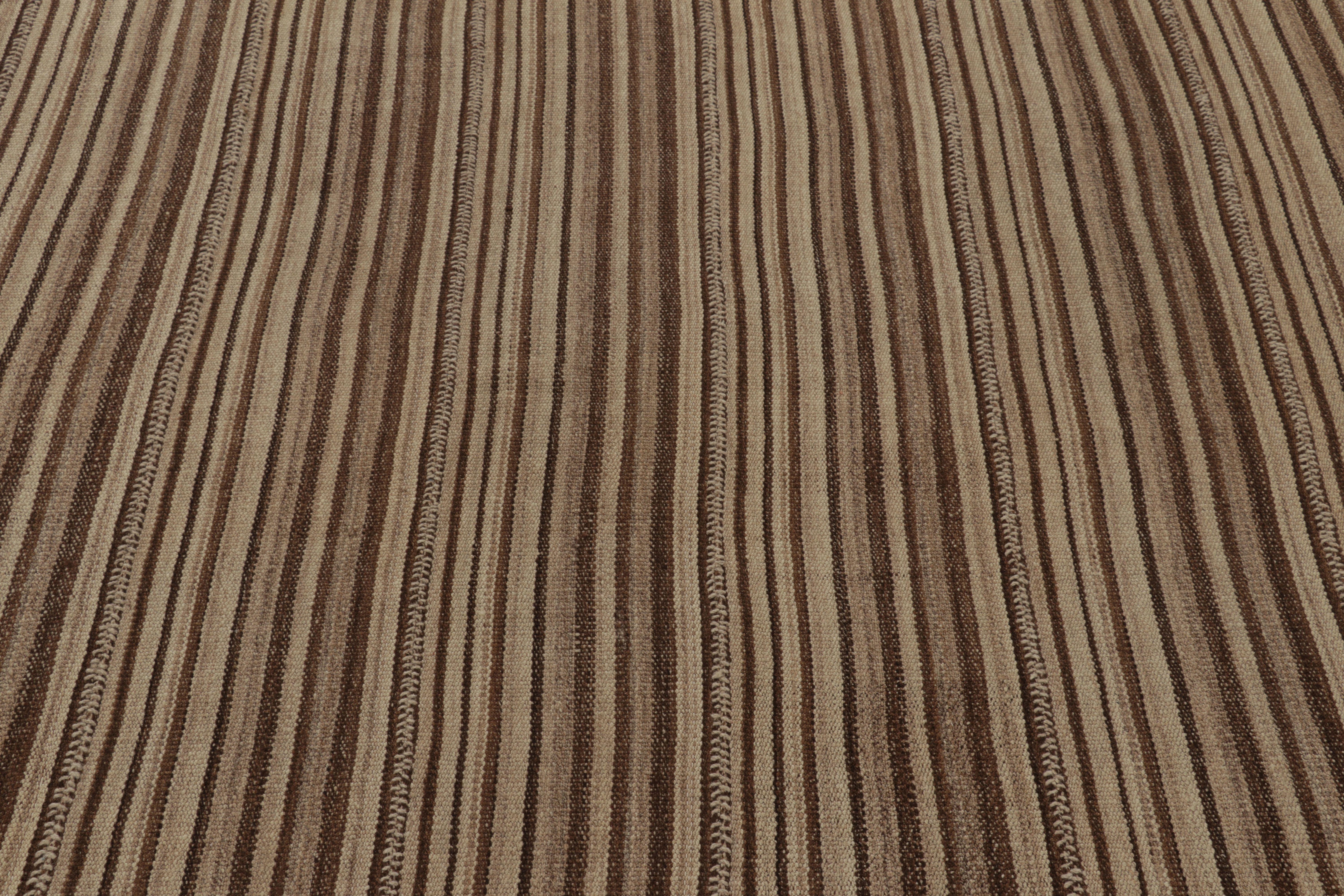 Vintage Bidjar Persischer Kilim, Stammes-Teppich in braunen Streifen (Kelim) im Angebot