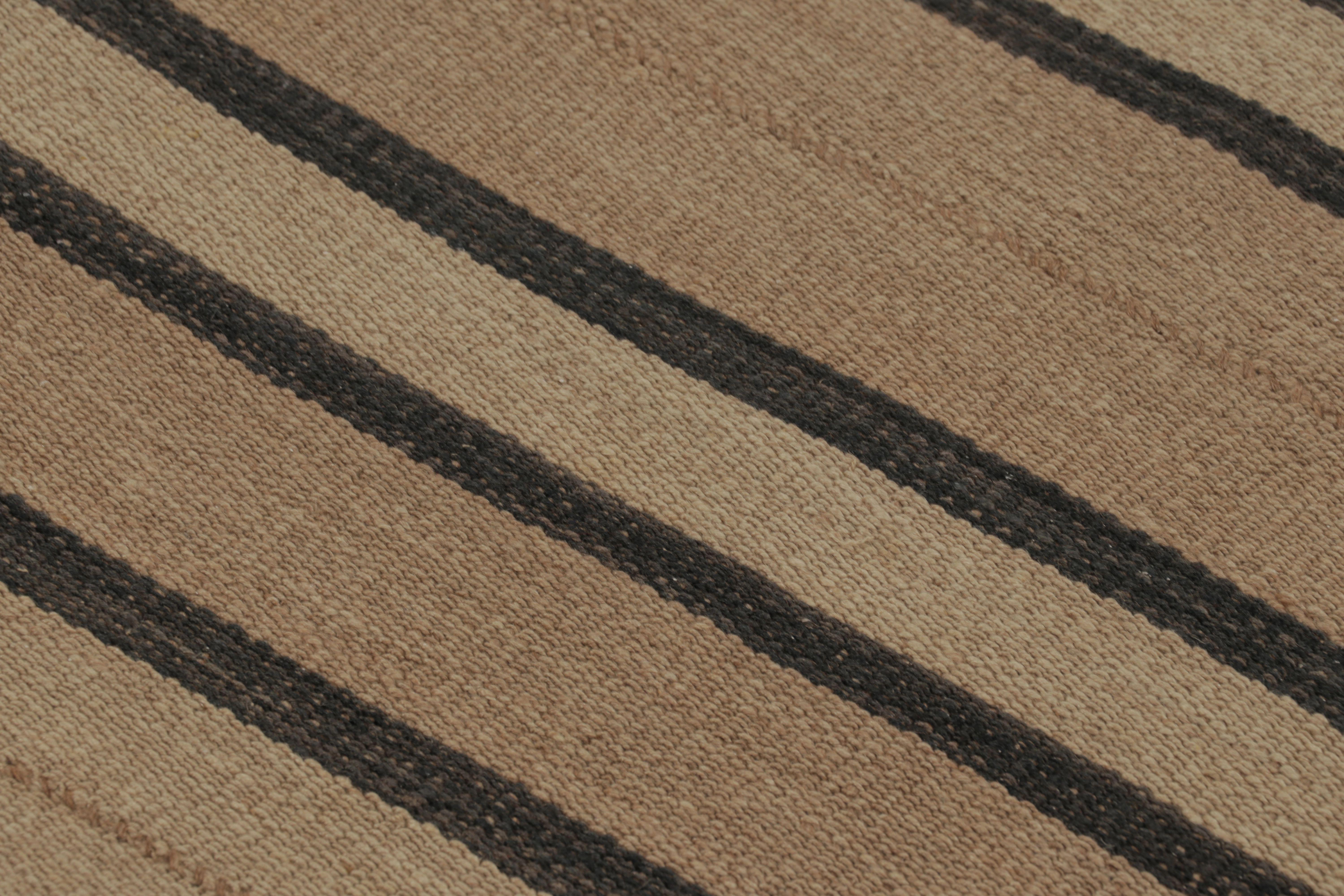 Vintage Bidjar Persischer Kilim, Stammes-Teppich in braunen Streifen (Handgewebt) im Angebot